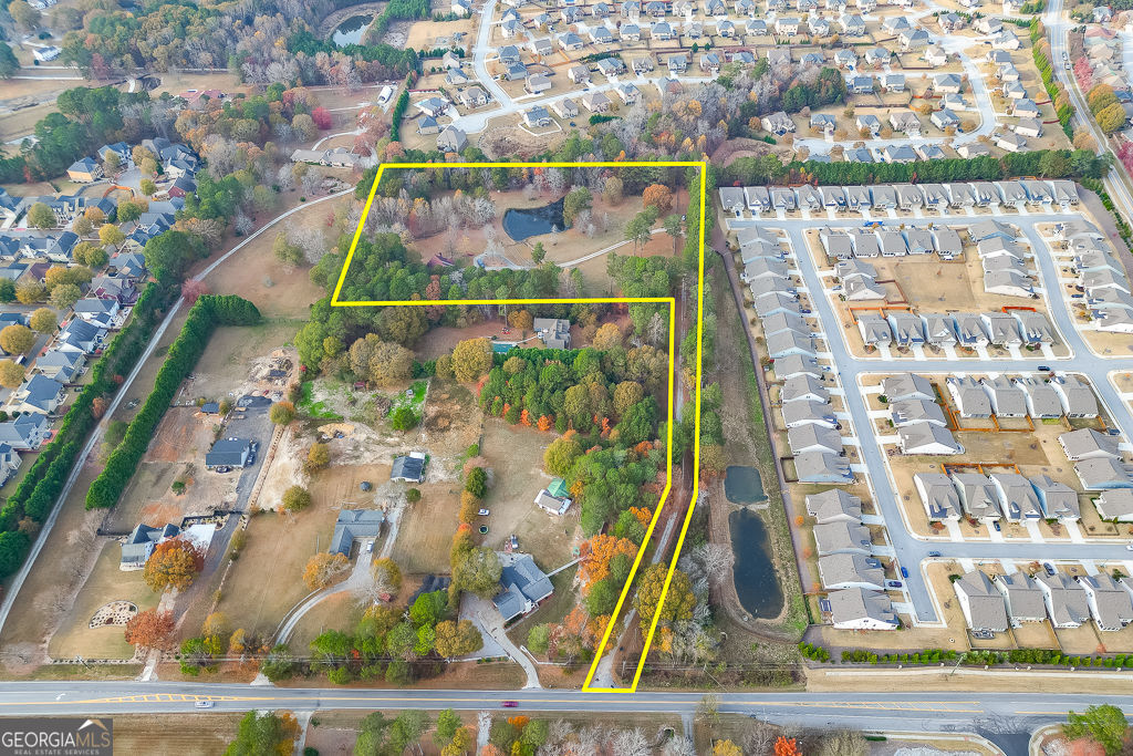 525 Cooper Road Property Photo 2