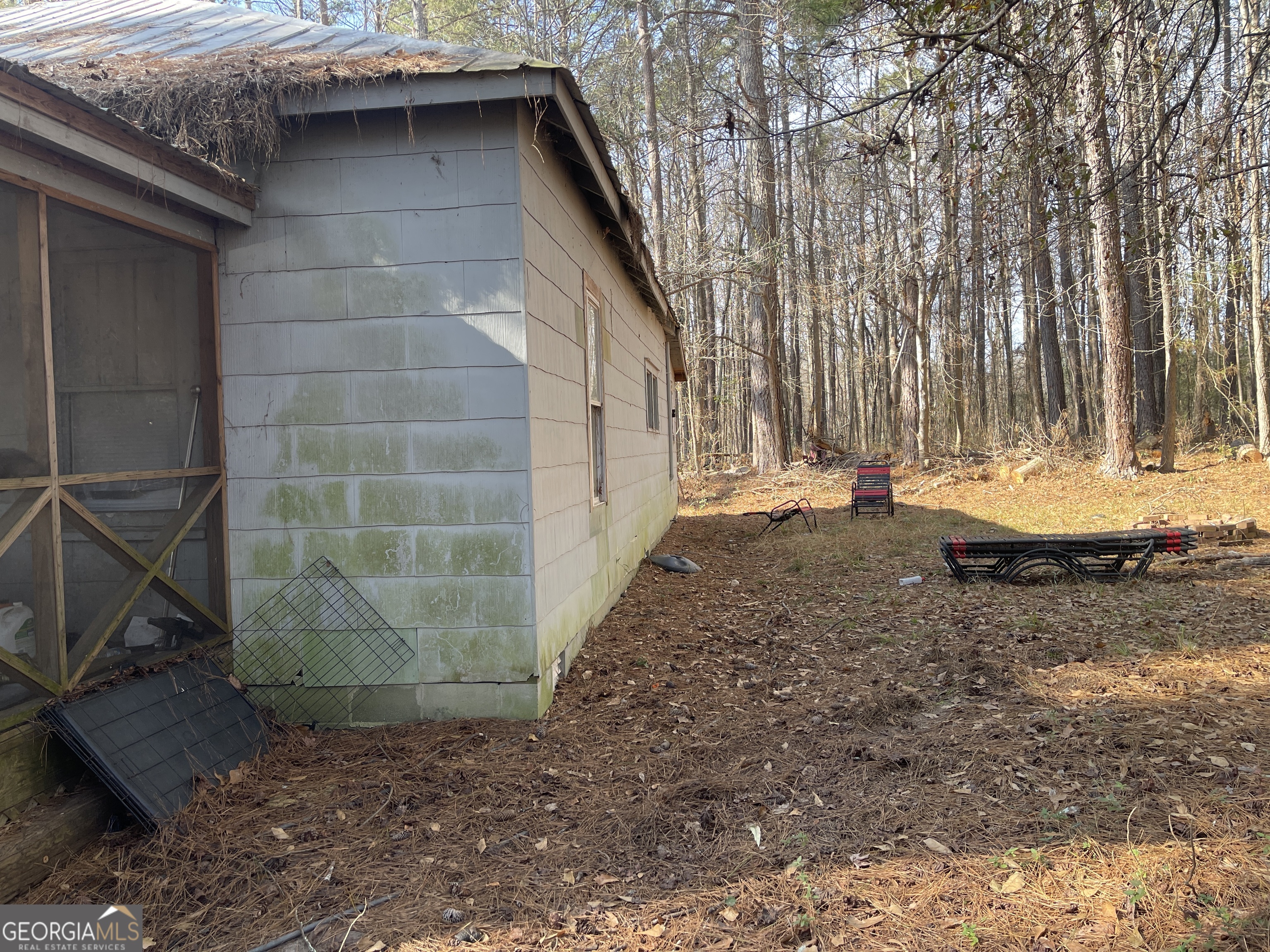 1811 Mcnutt Creek Road Property Photo 9