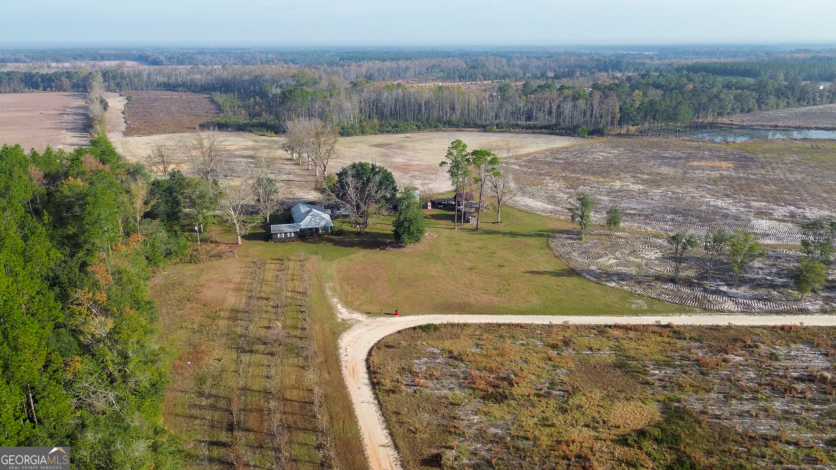 5466 Robbin Road Property Photo 3