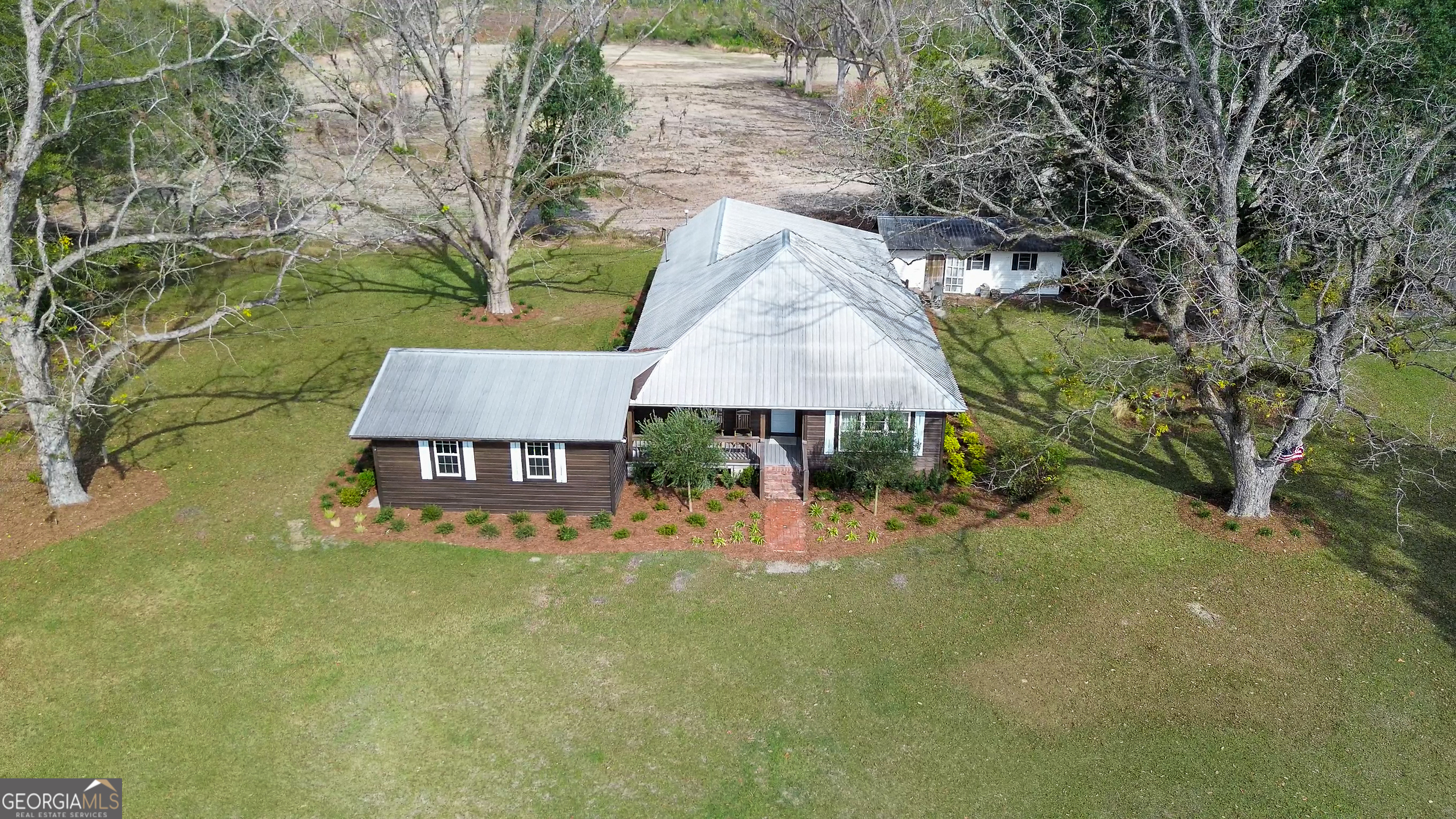 5466 Robbin Road Property Photo 6