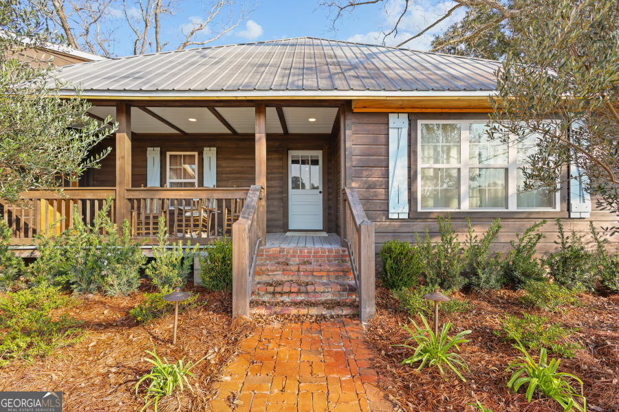 5466 Robbin Road Property Photo 9