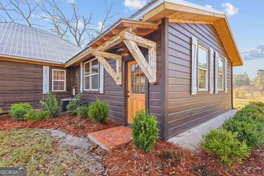 5466 Robbin Road Property Photo 17