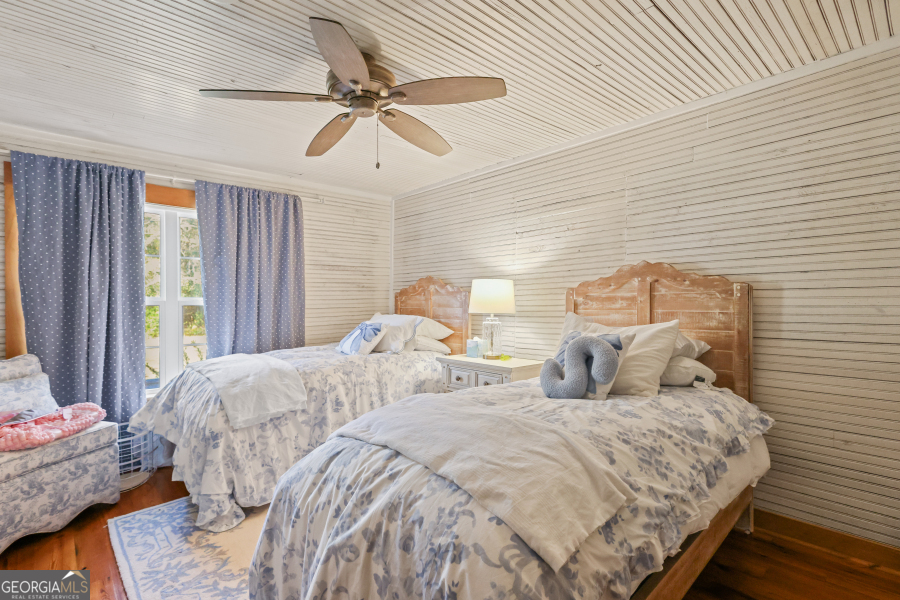 5466 Robbin Road Property Photo 26