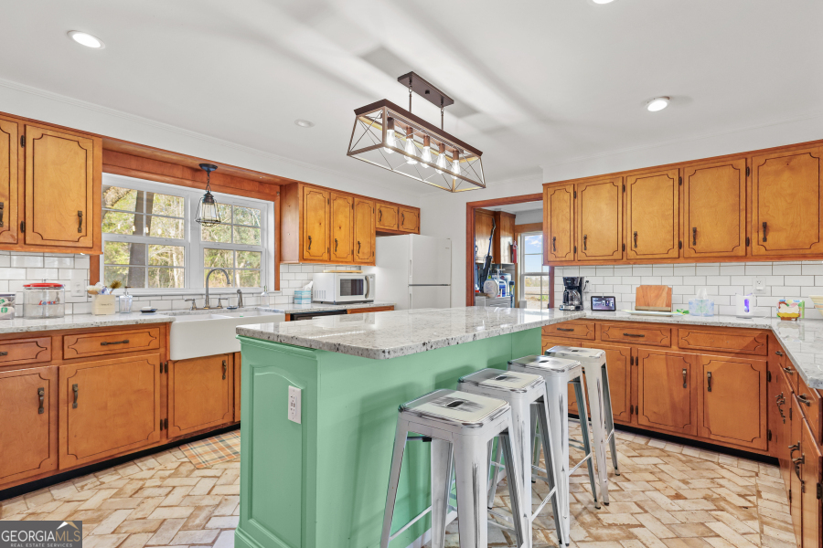 5466 Robbin Road Property Photo 35
