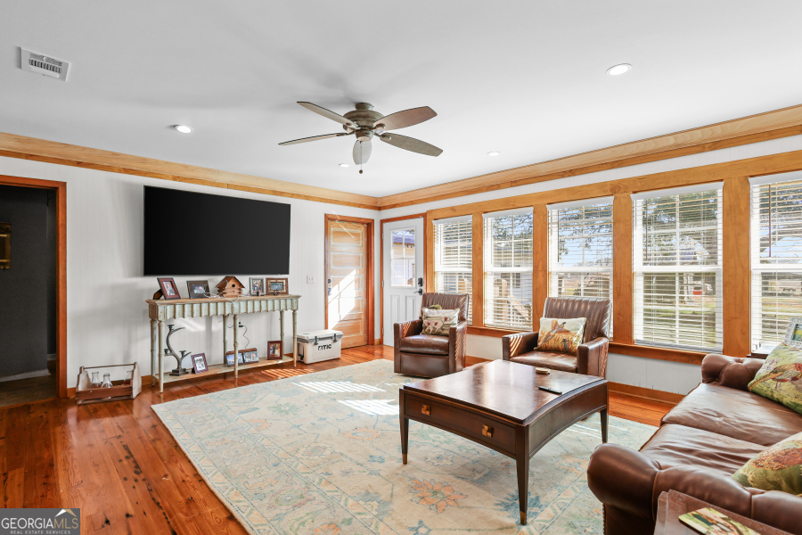 5466 Robbin Road Property Photo 39