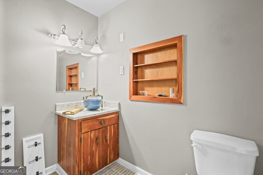 5466 Robbin Road Property Photo 41