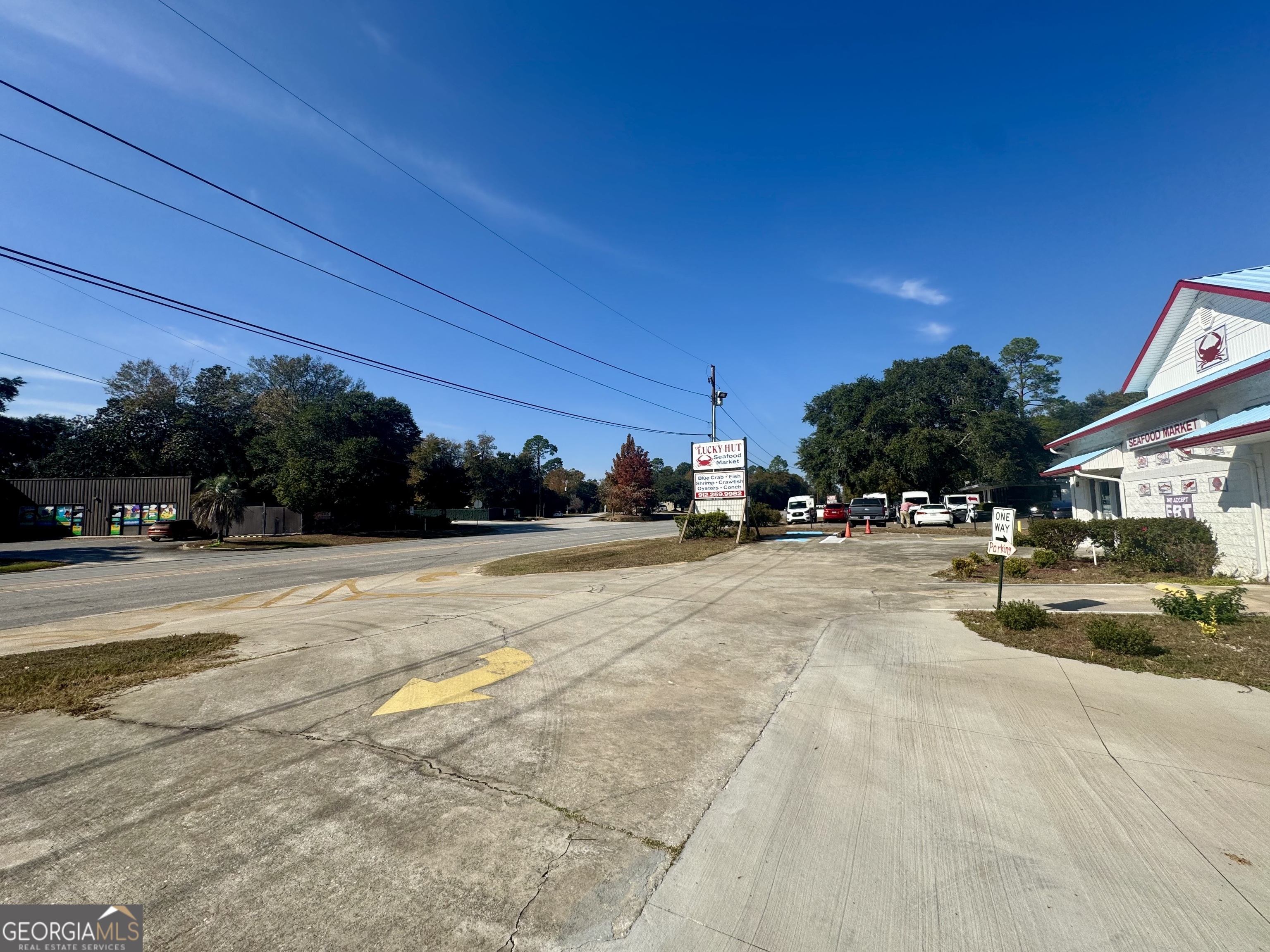 882 Northside Drive E Property Photo 16