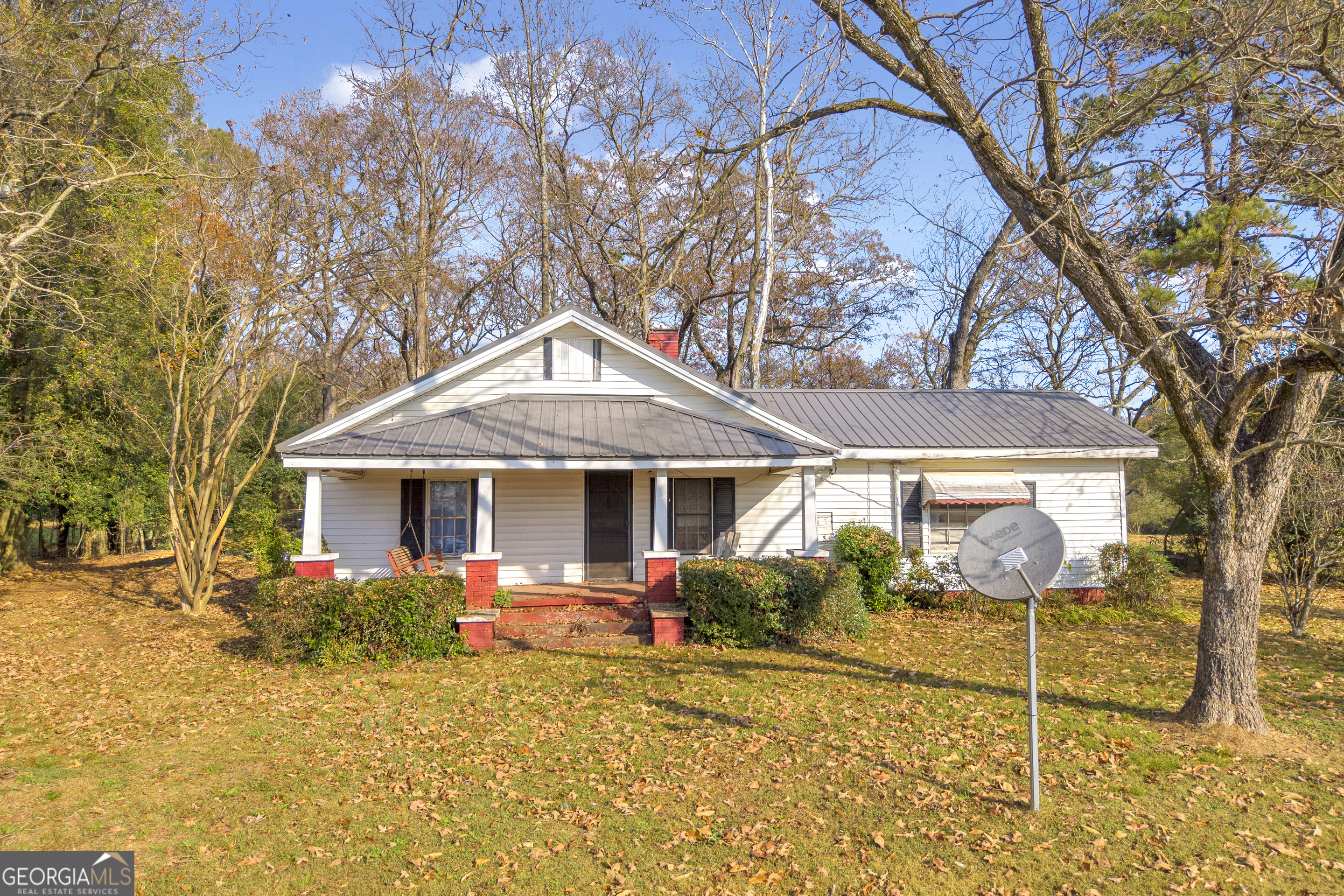 1898 Sandy Cross Road Property Photo 1