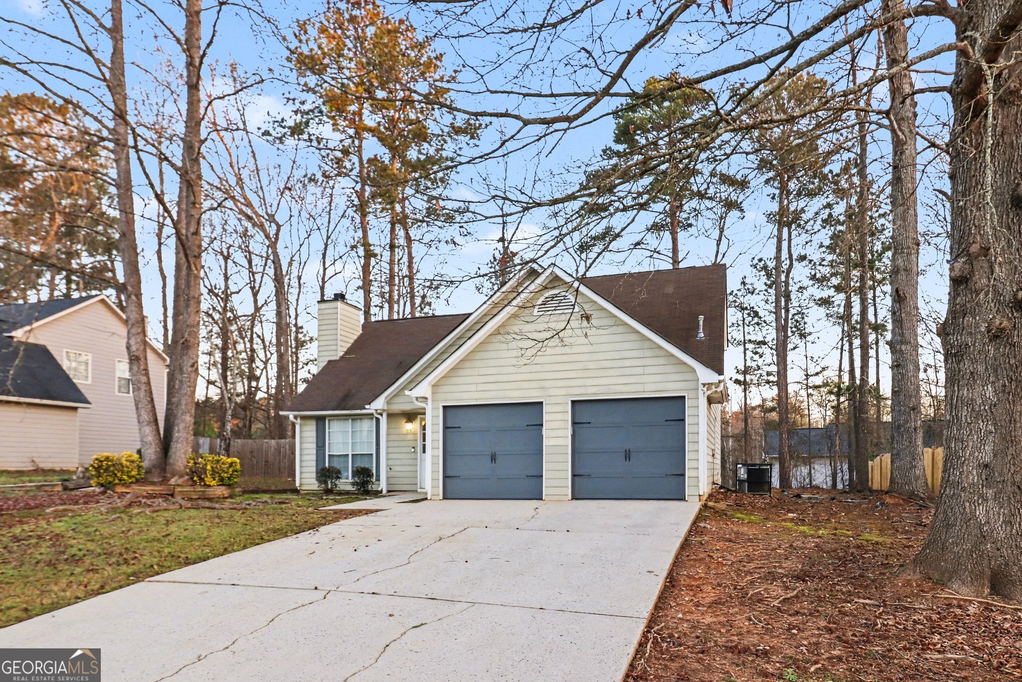 725 River Mist Drive Property Photo 2