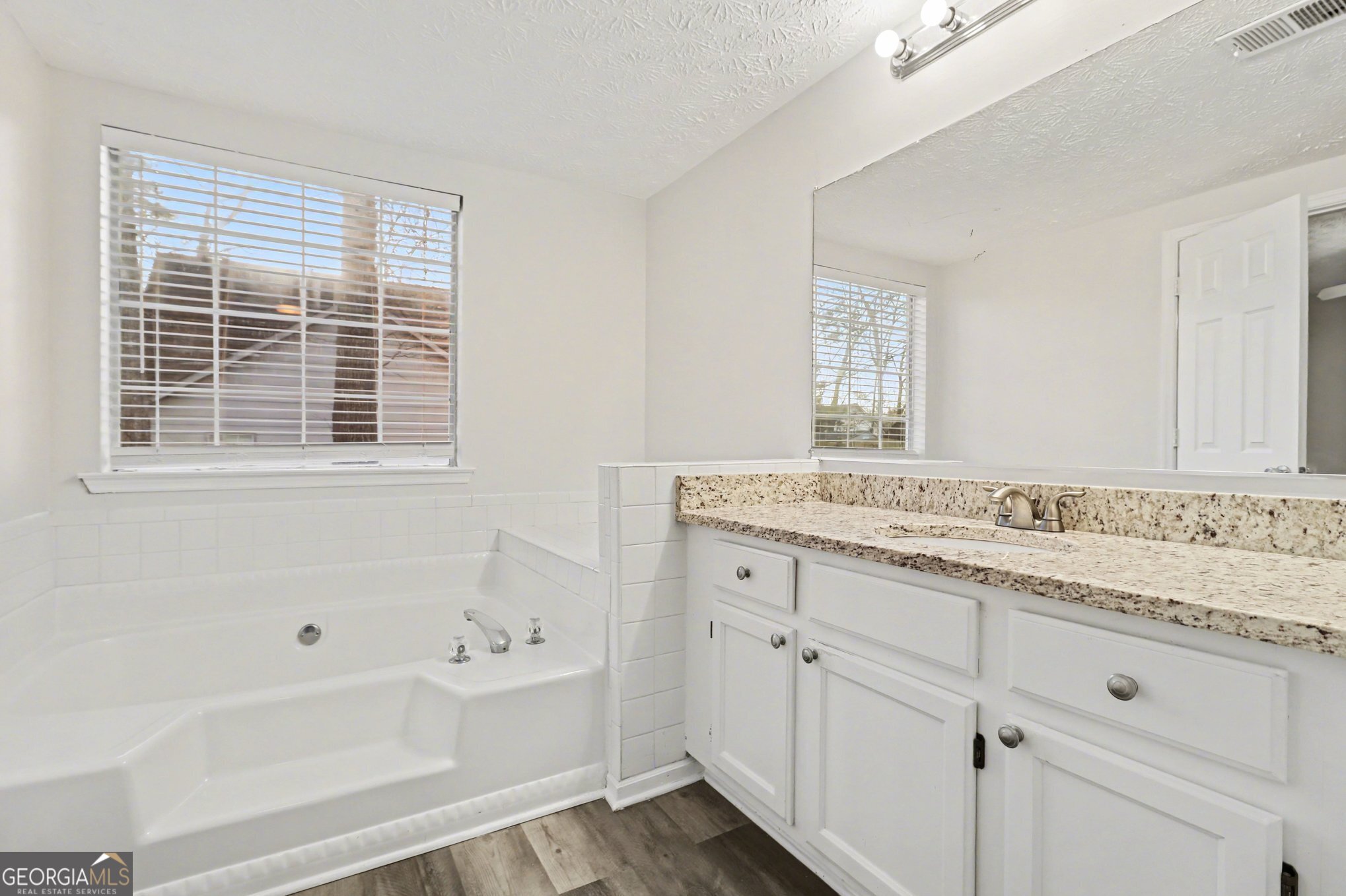 725 River Mist Drive Property Photo 11