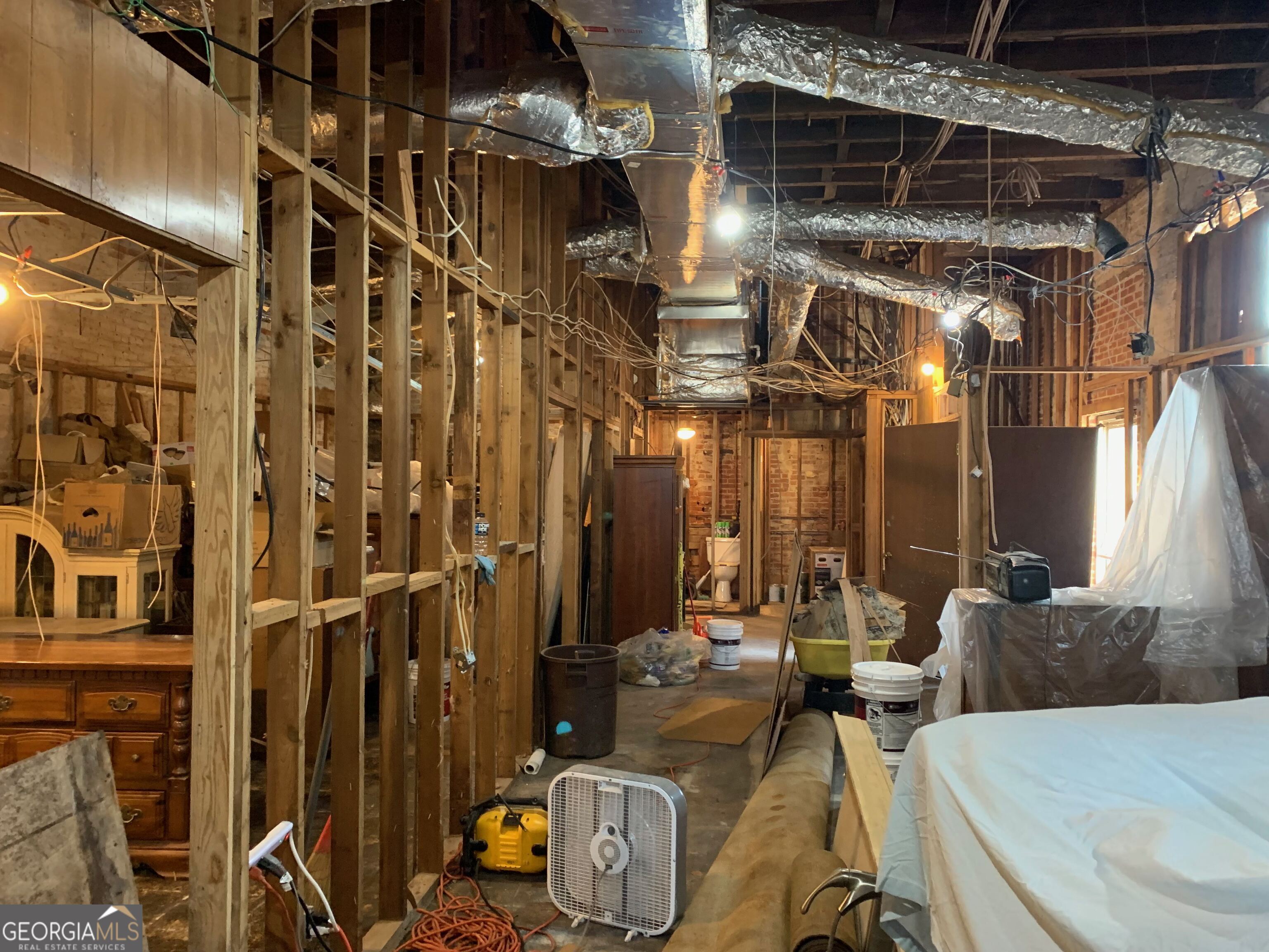 100 Sumter Street Property Photo 5