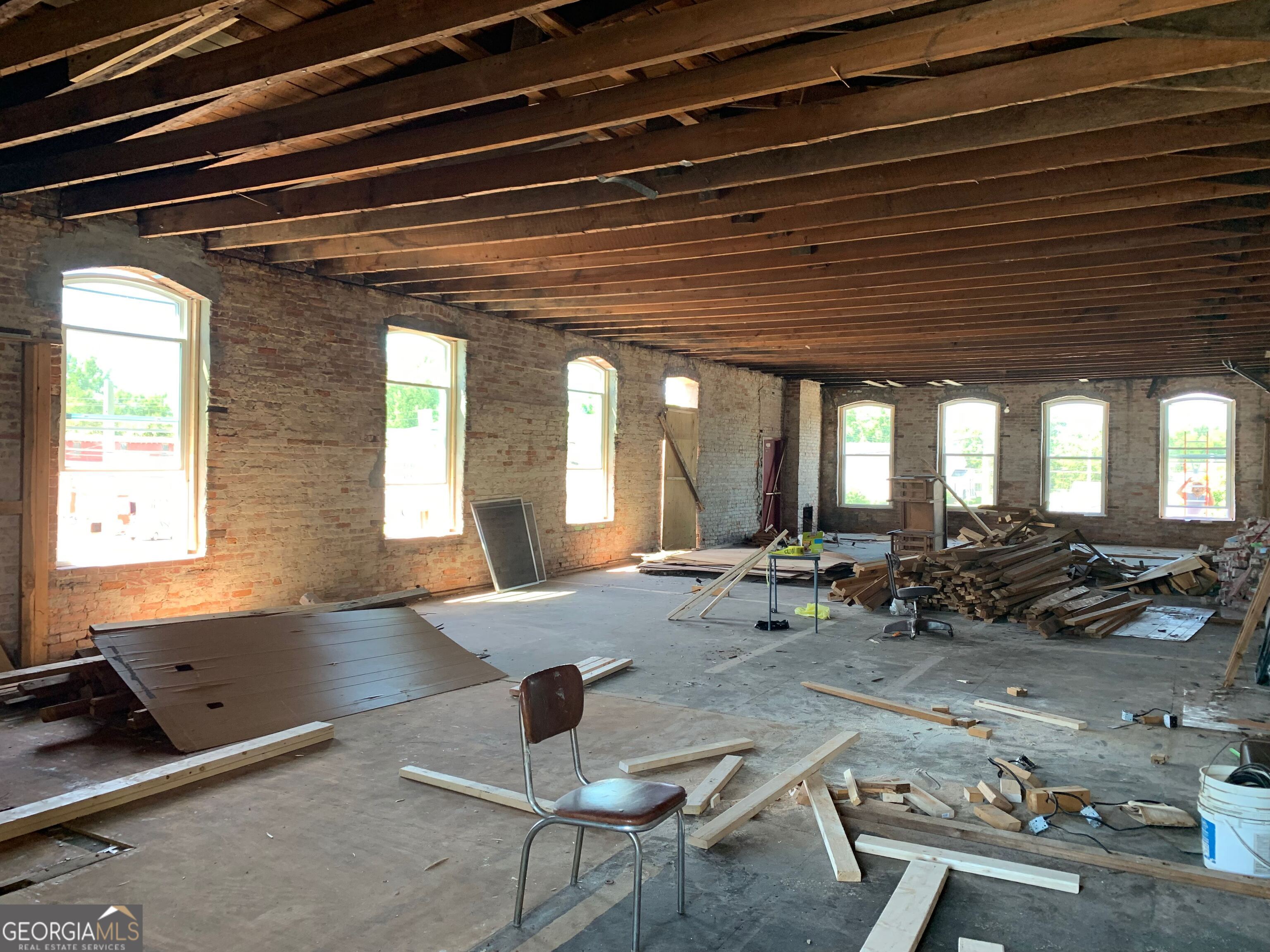 100 Sumter Street Property Photo 7
