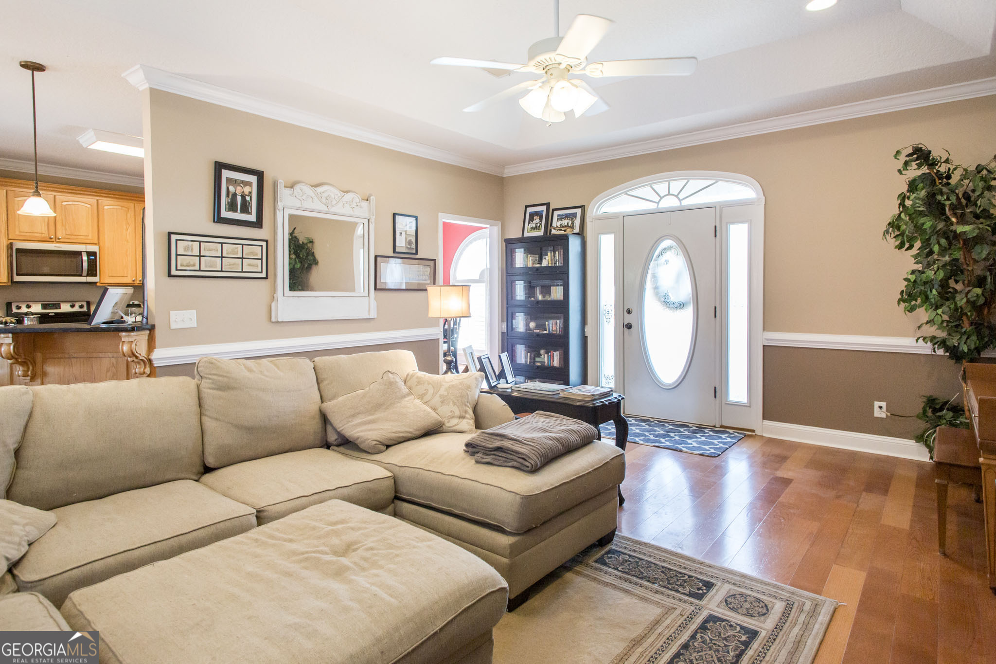 851 Carriage Lane Property Photo 3