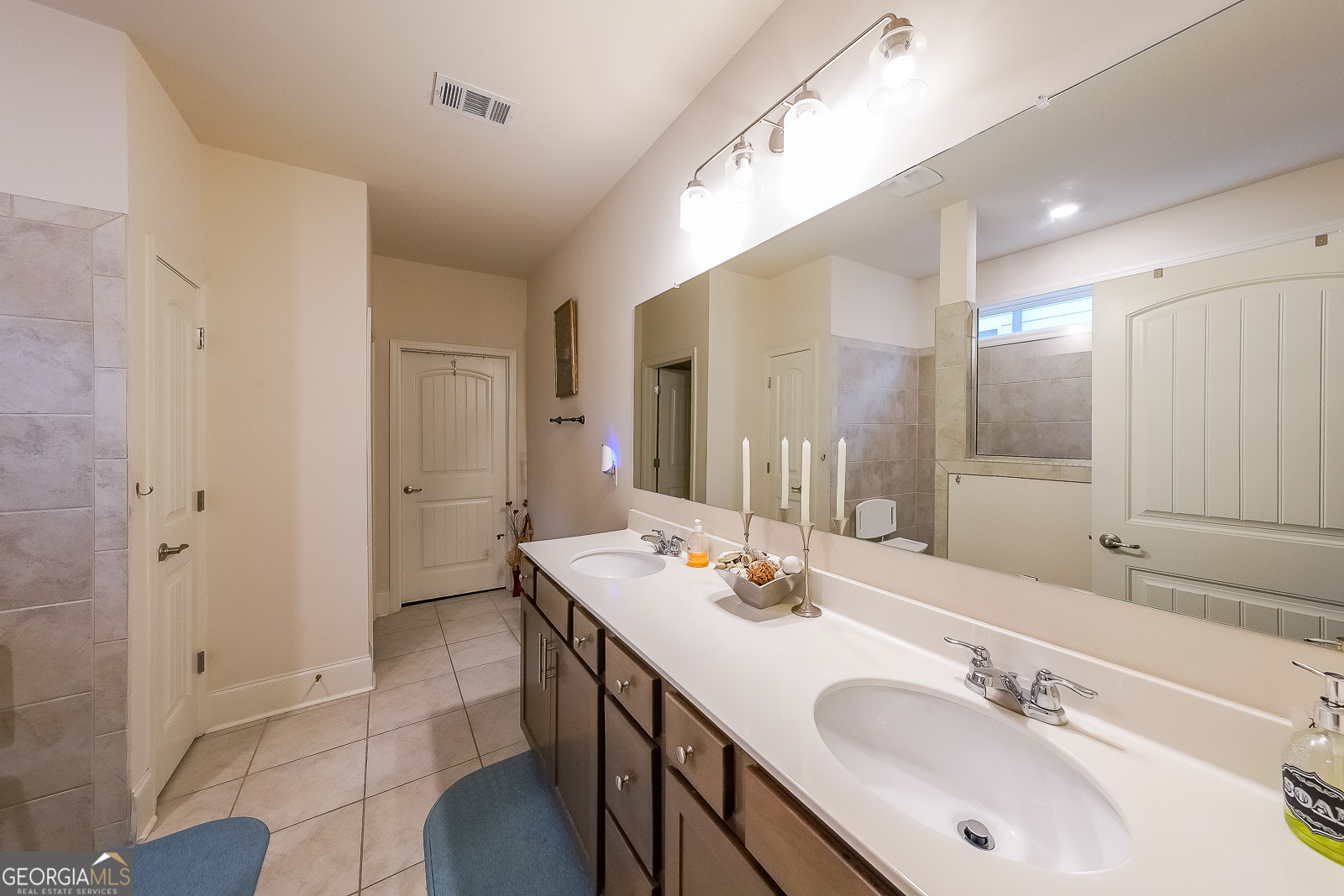 136 Four Seasons Boulevard Property Photo 17