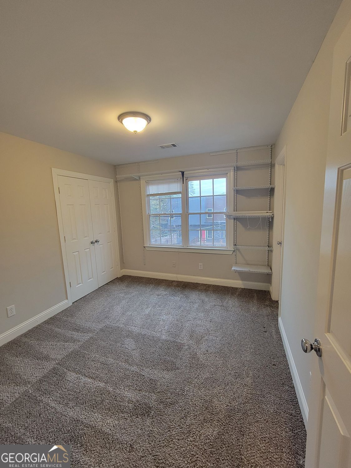 51 Little Street Se Property Photo 19