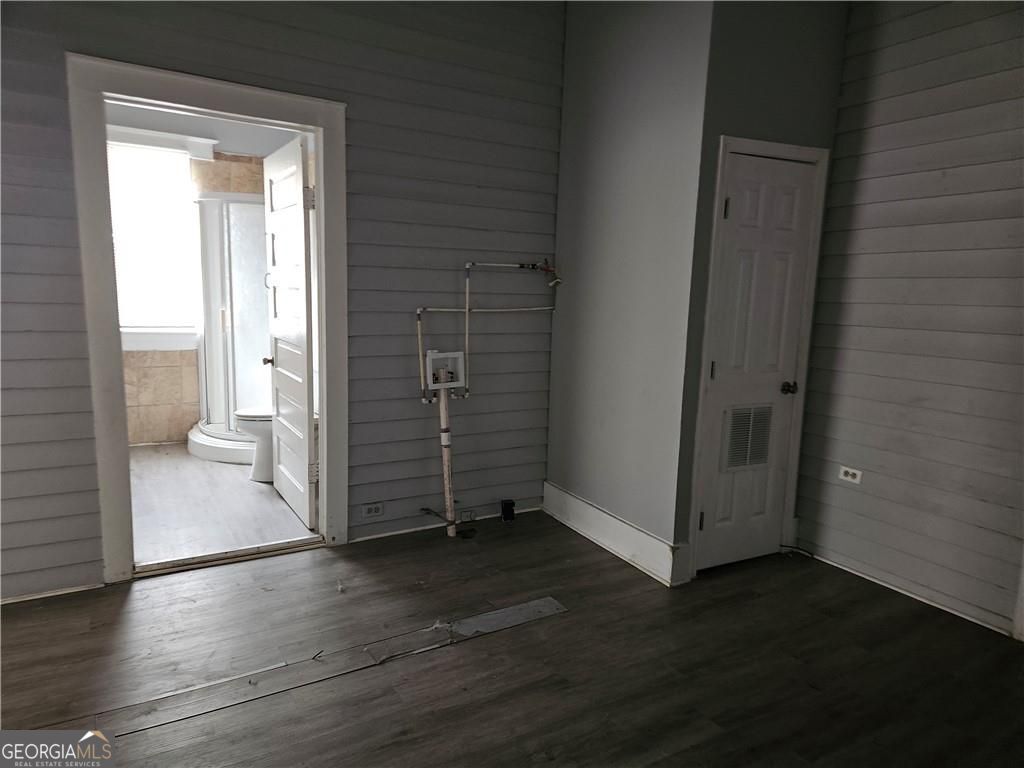 2372 Beech Avenue Property Photo 2