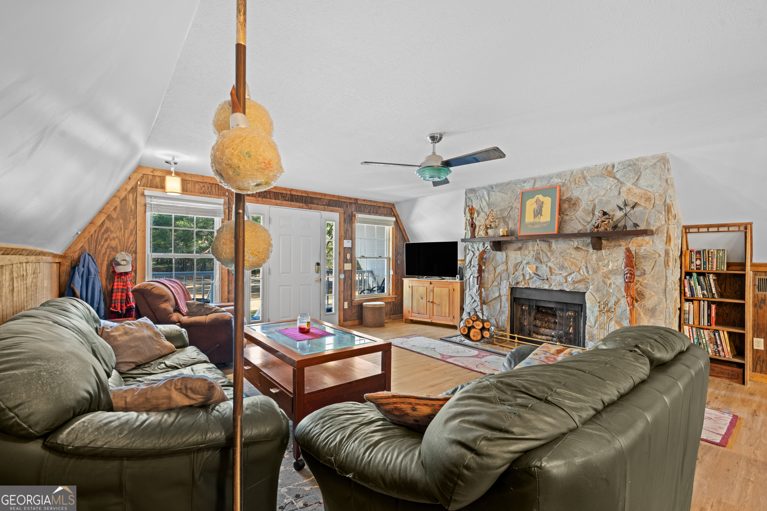 554 Mariners Way Property Photo 8