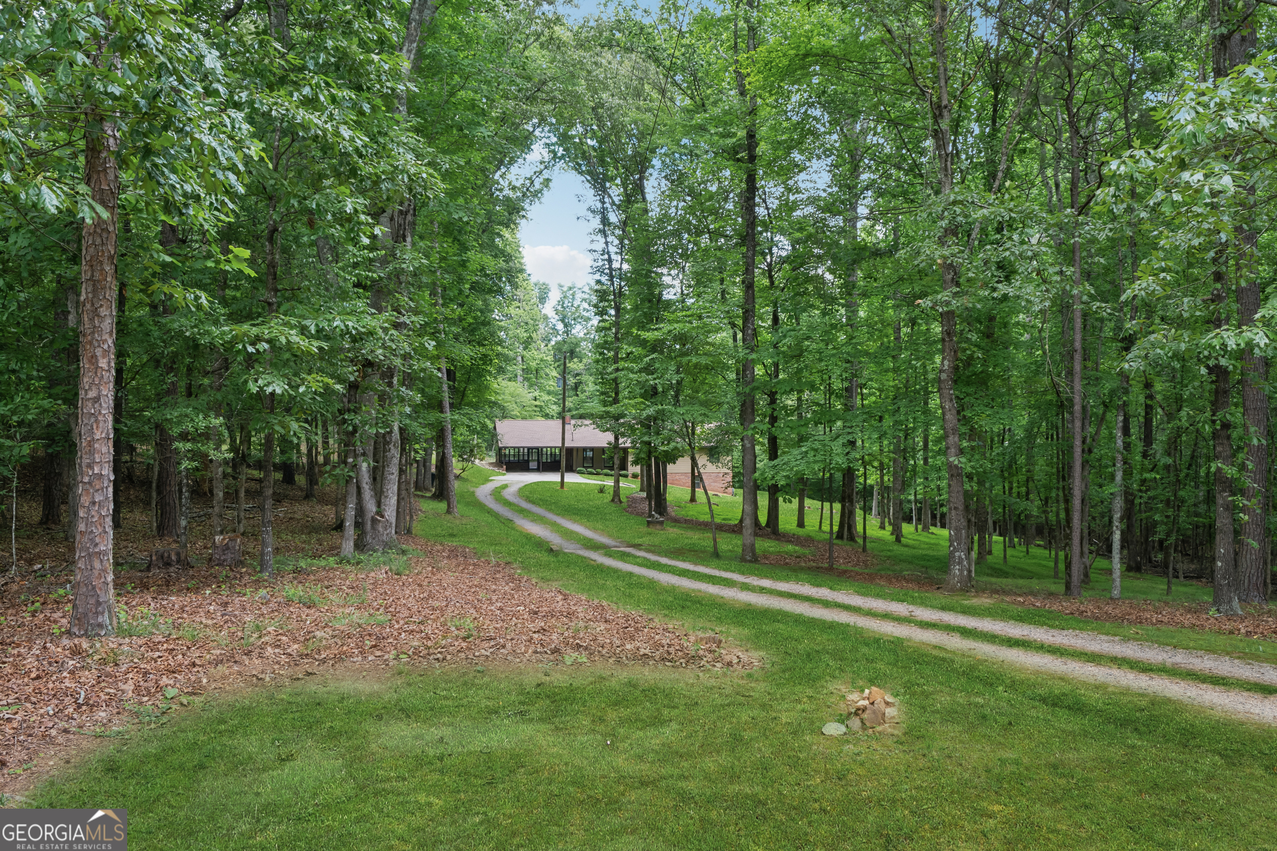 2270 Dinsmore Road Property Photo 1
