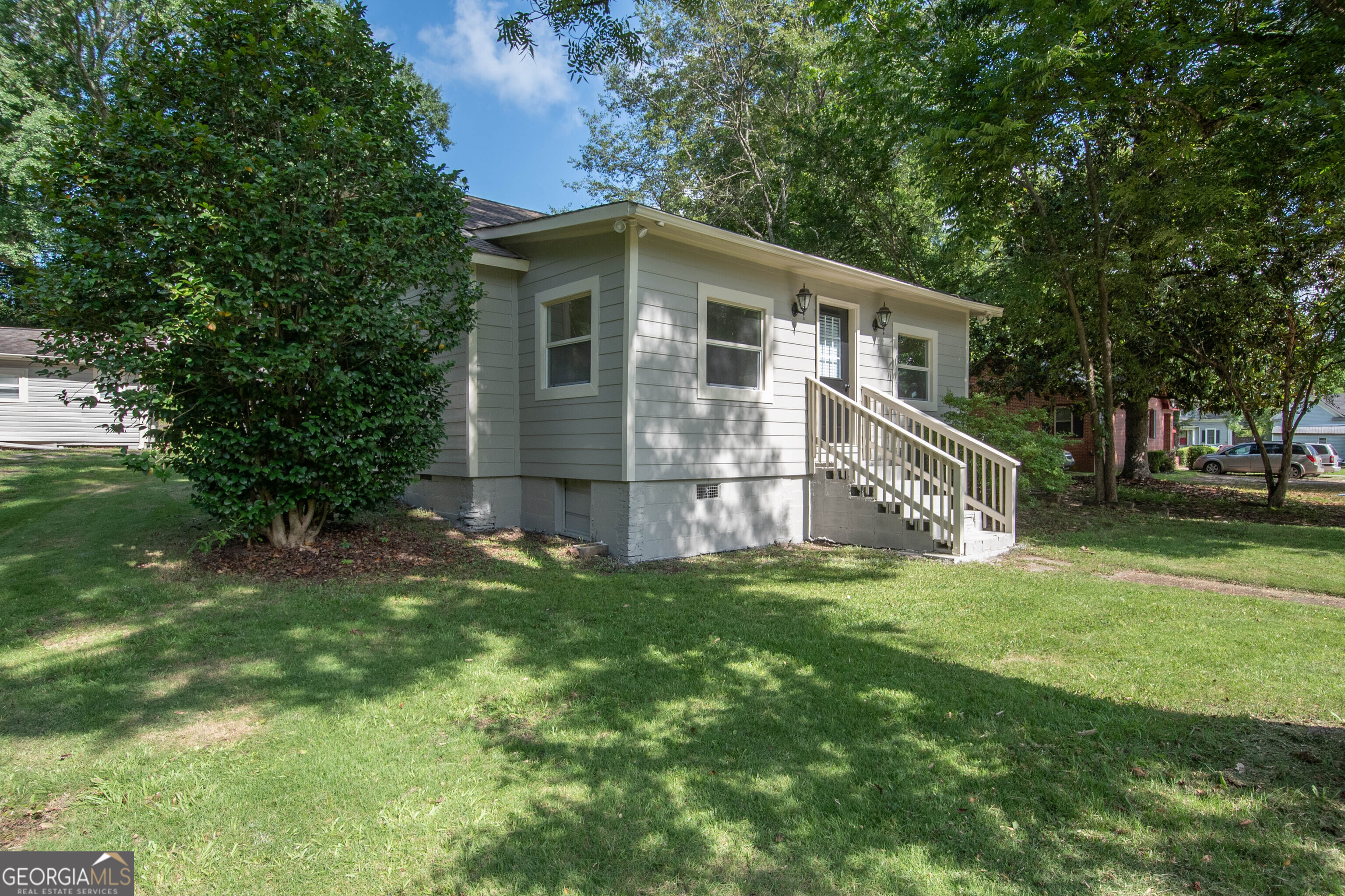 105 Poplar Street Property Photo 1