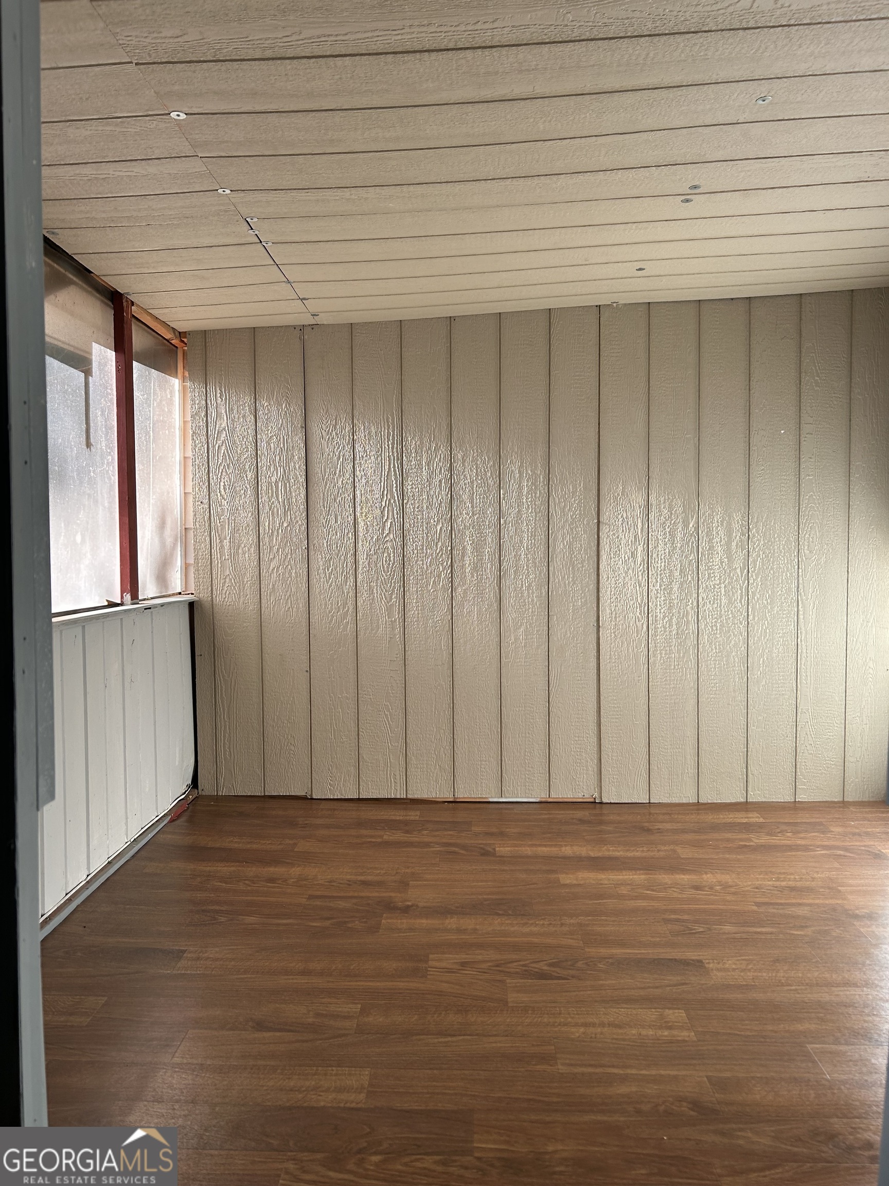 4 Skyland Drive W Property Photo 5