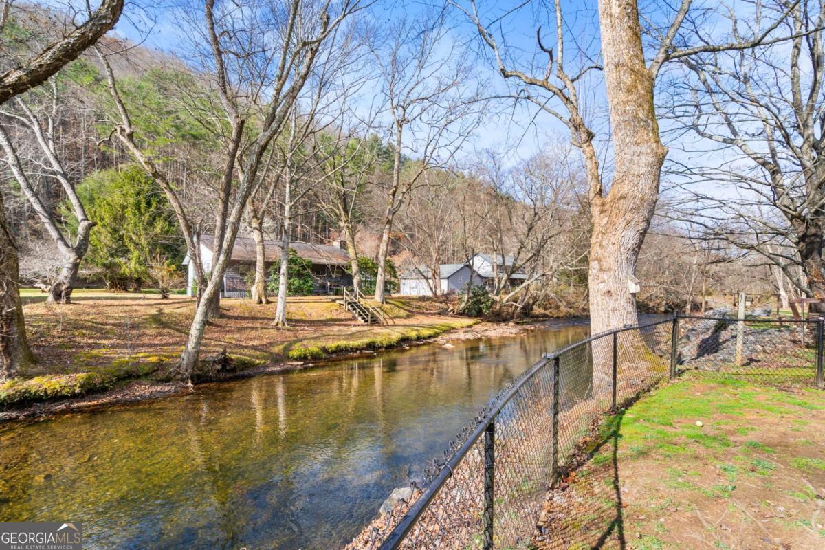 4117 Riverbank Run # 17 Property Photo 2