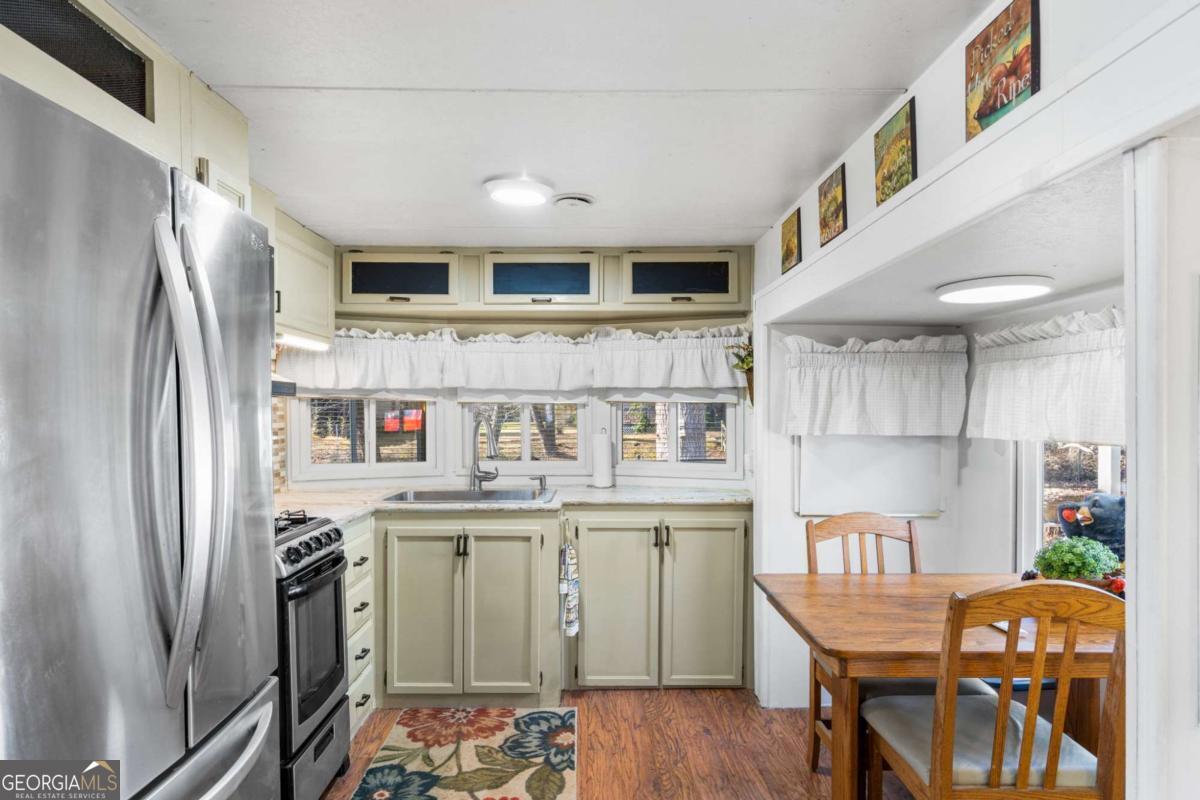 4117 Riverbank Run # 17 Property Photo 10