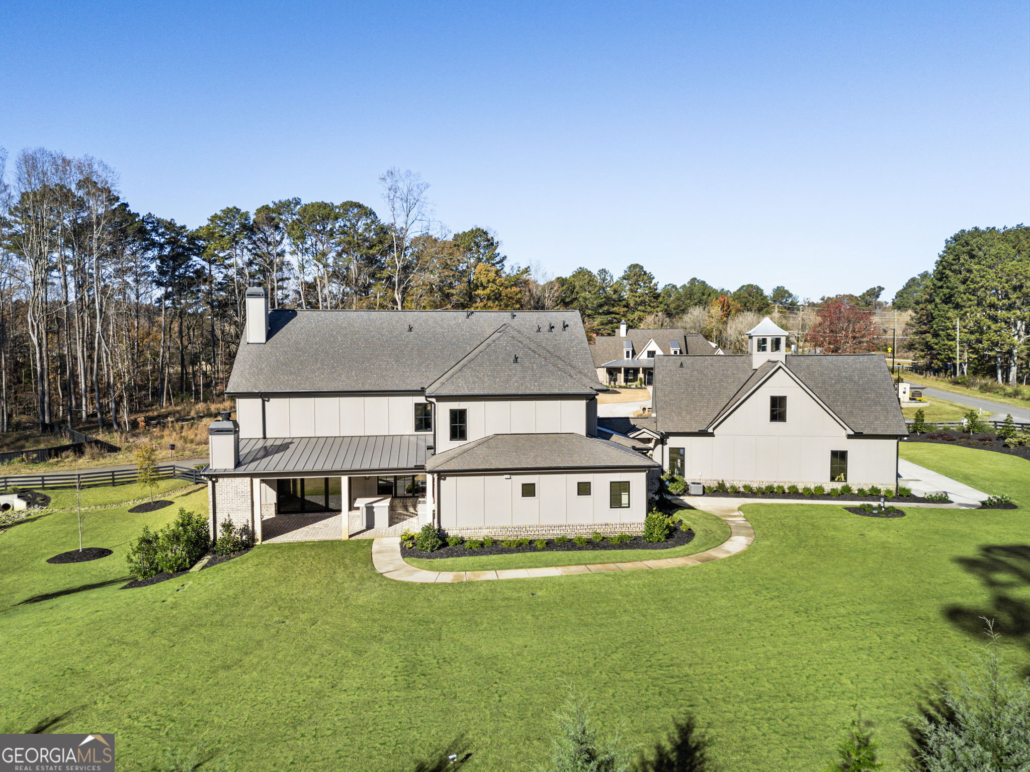 1005 Haddie Way Property Photo 12
