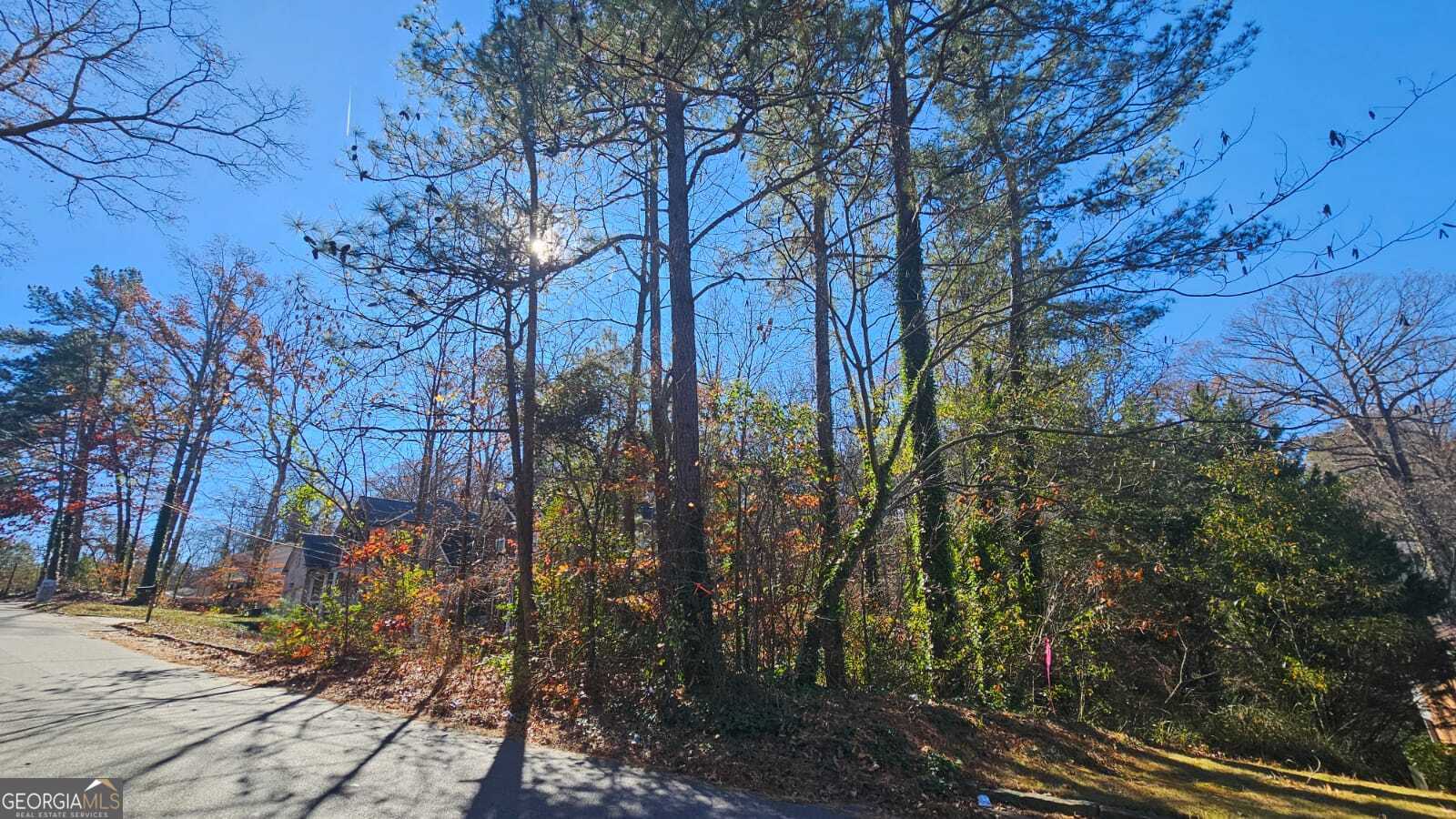 518 Waterford Road Nw Property Photo 4