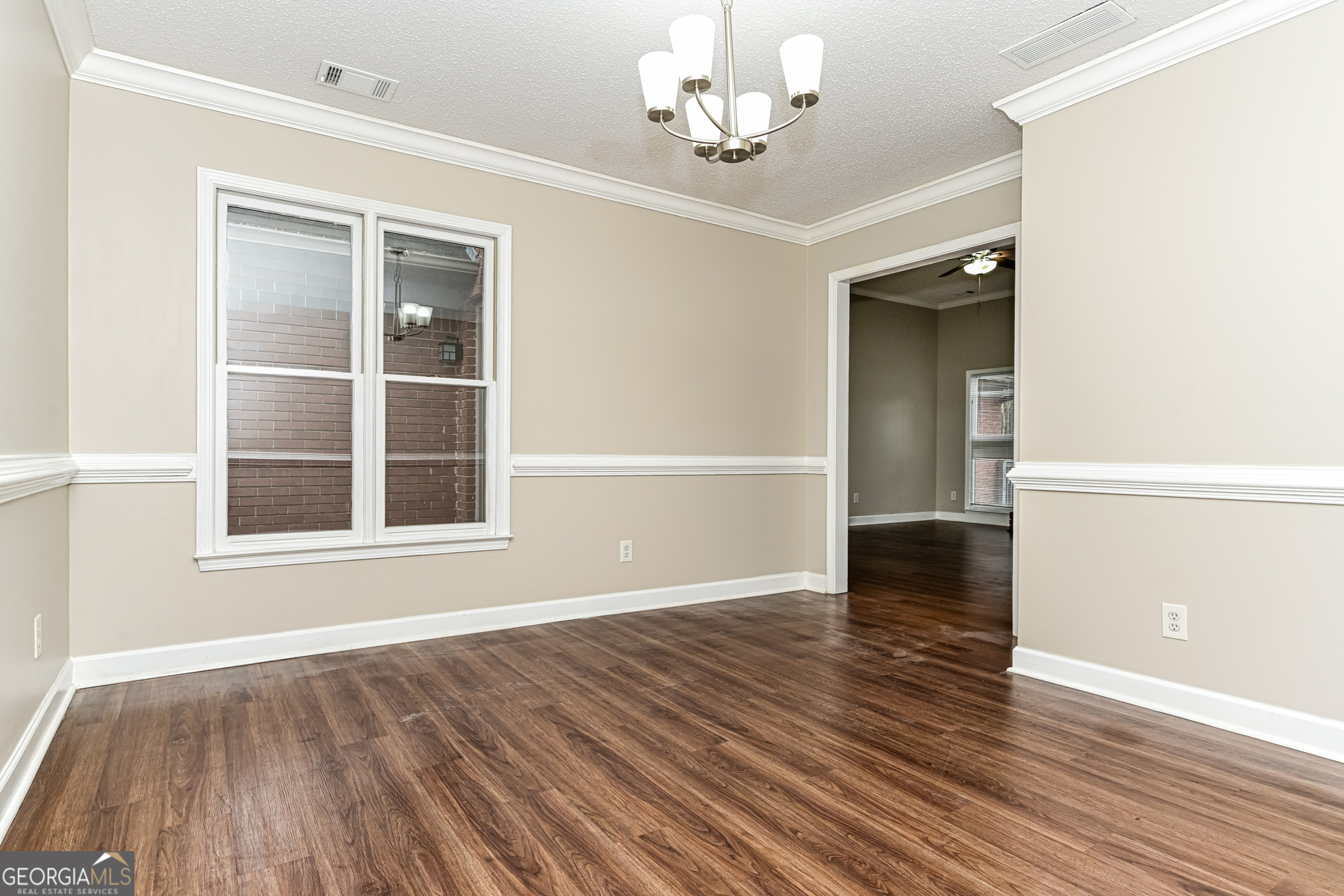 100 Red Maple Drive Property Photo 4
