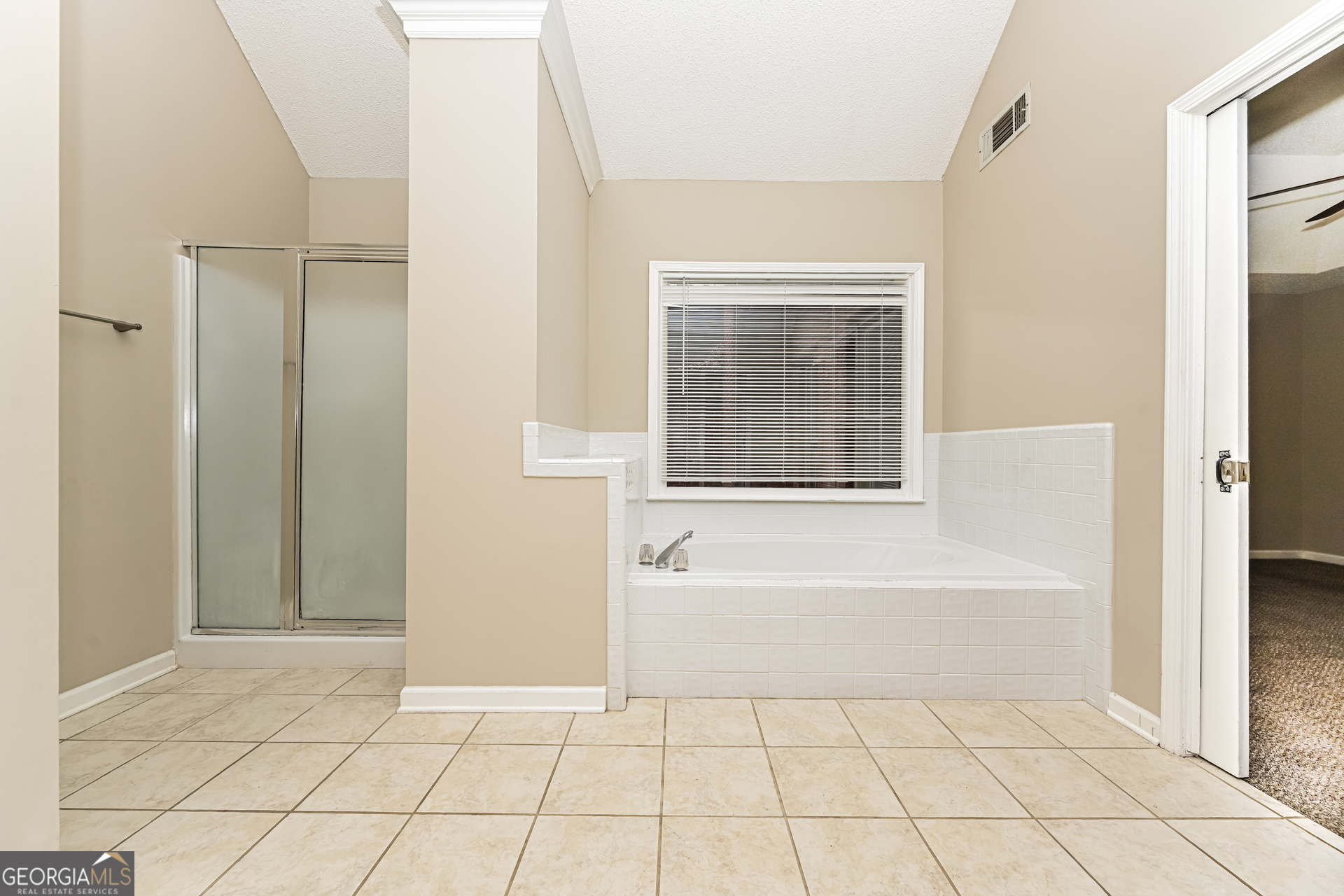 100 Red Maple Drive Property Photo 11
