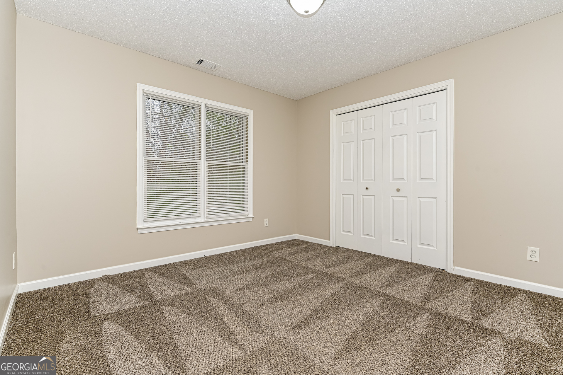 100 Red Maple Drive Property Photo 13