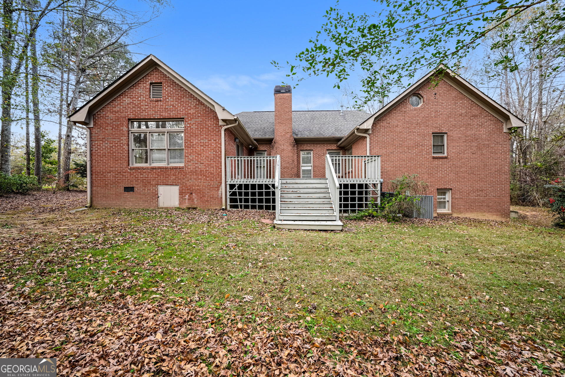 100 Red Maple Drive Property Photo 16