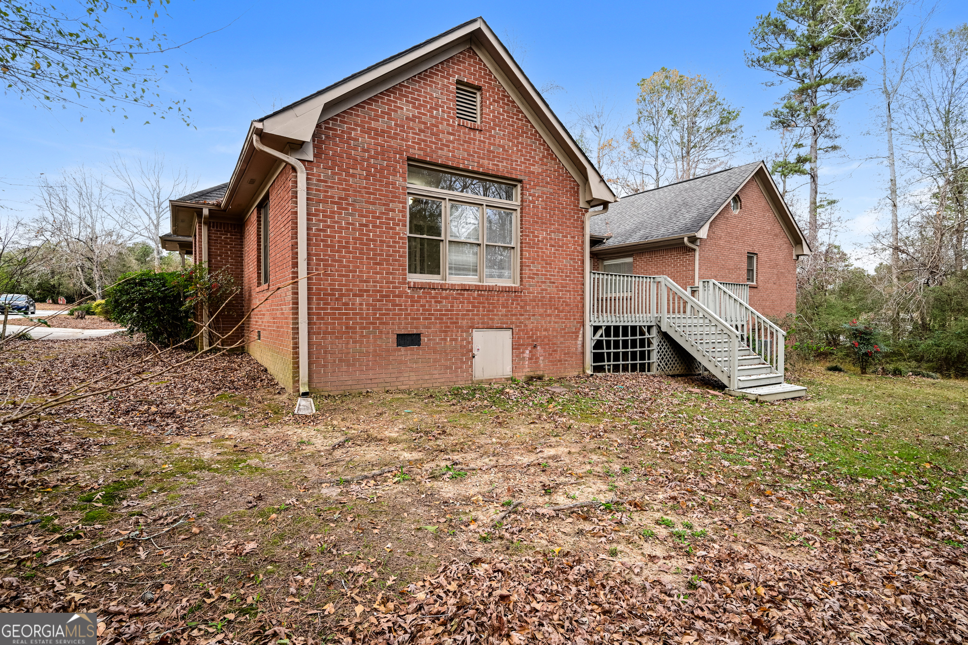 100 Red Maple Drive Property Photo 17