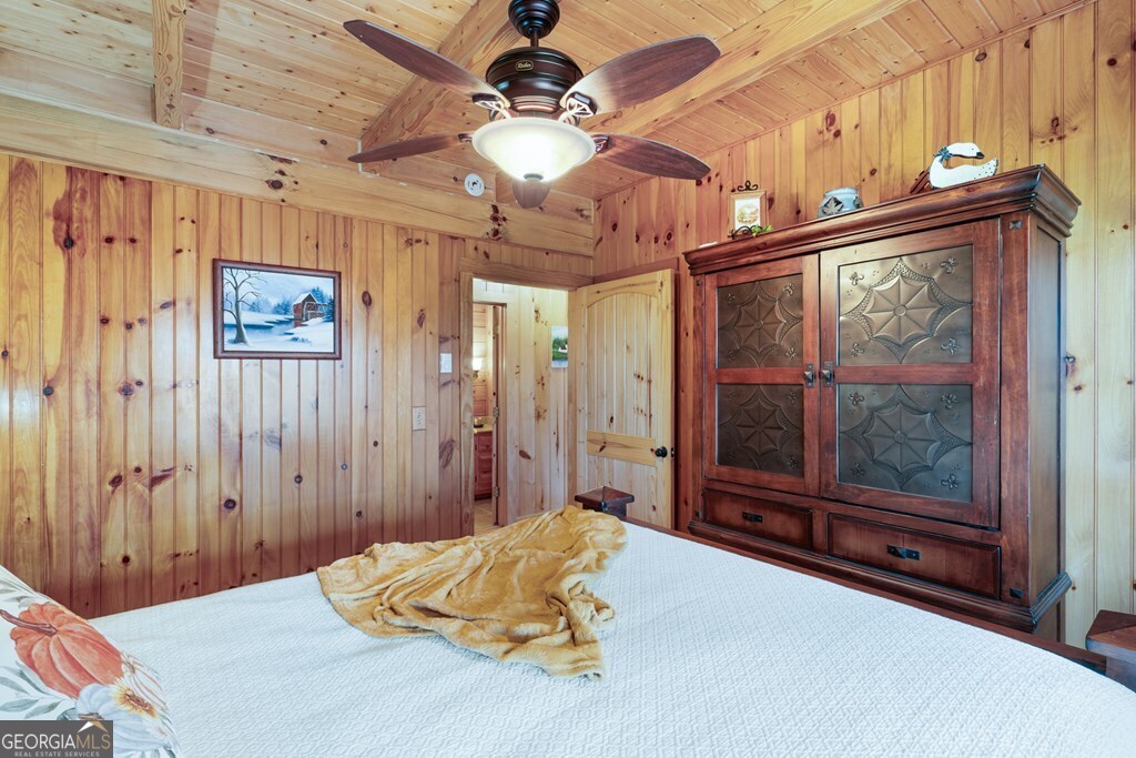 488 Smith Road Property Photo 14