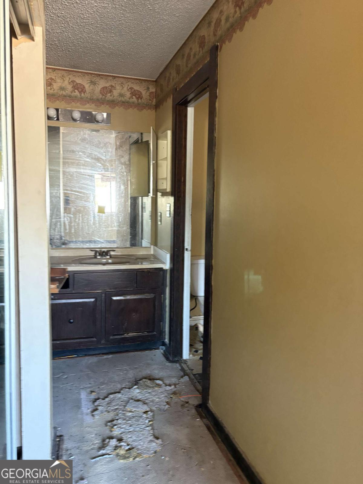 1121 Village Main Street Property Photo 17