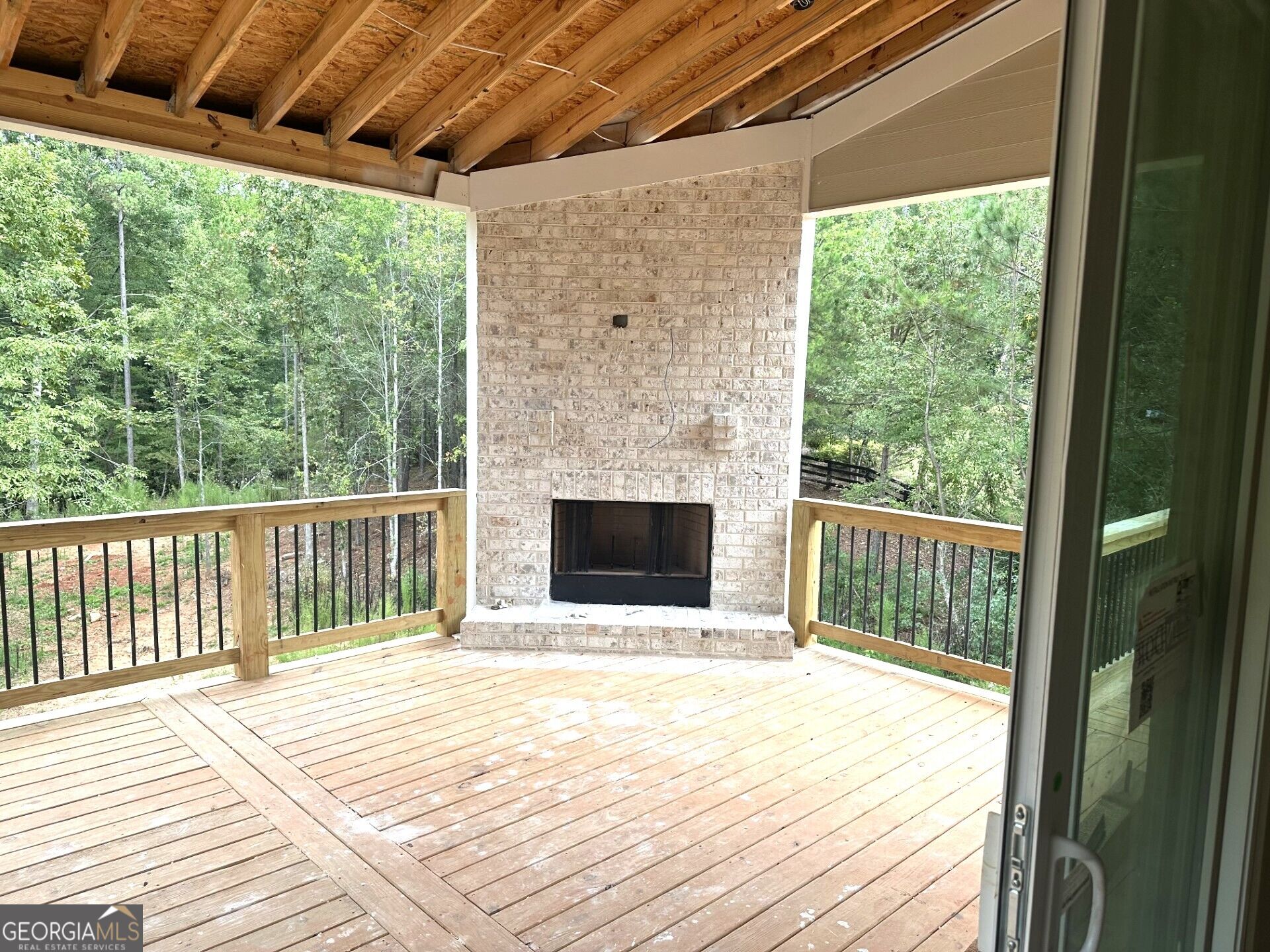 1698 Shoal Creek Way Property Photo 12