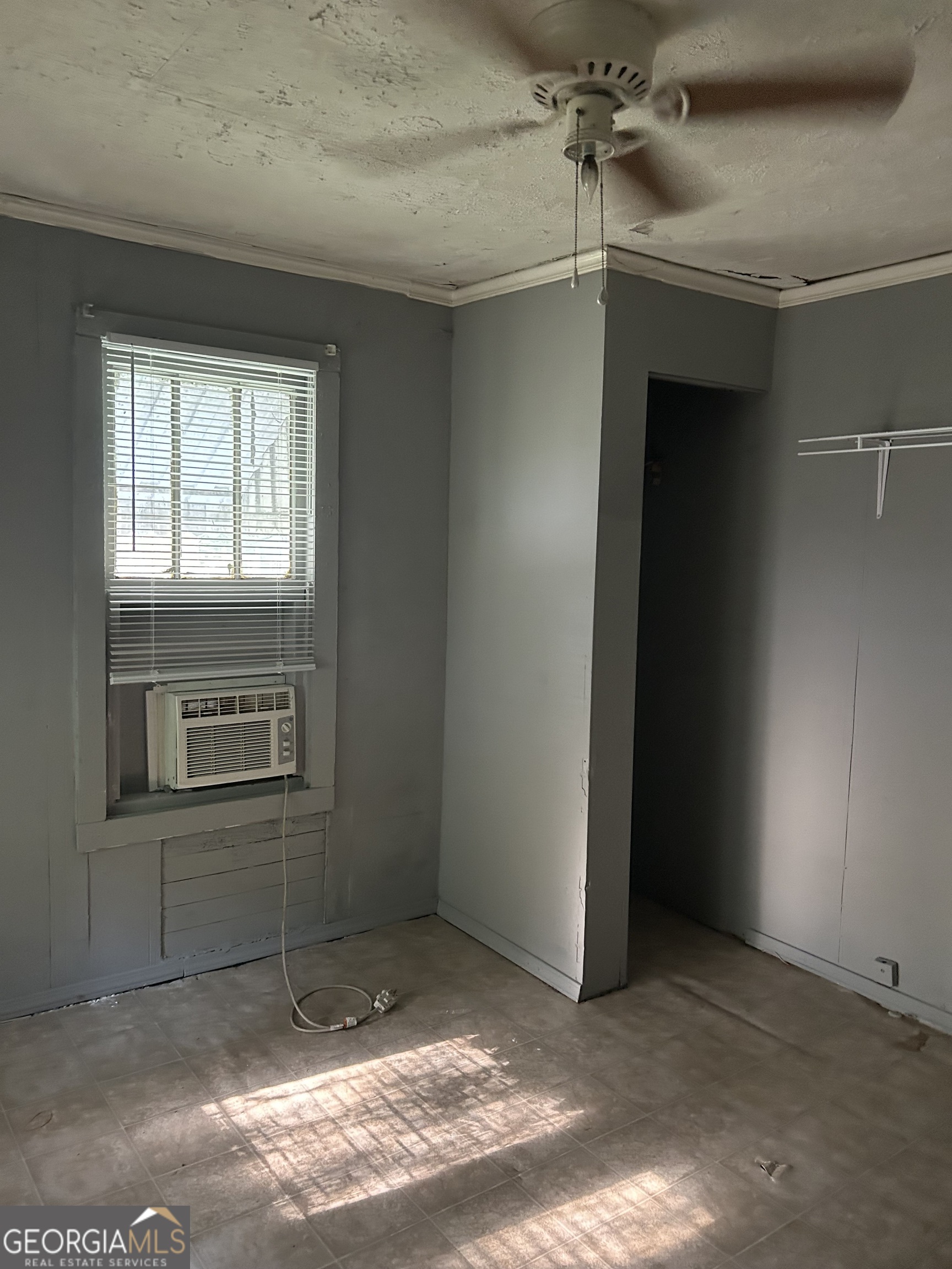 58 Washington Street Property Photo 6