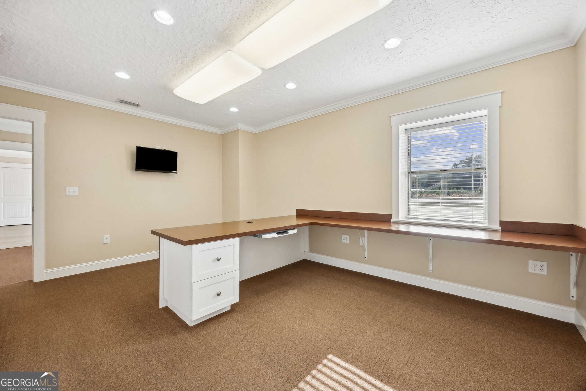 2110 Osborne Road Property Photo 24