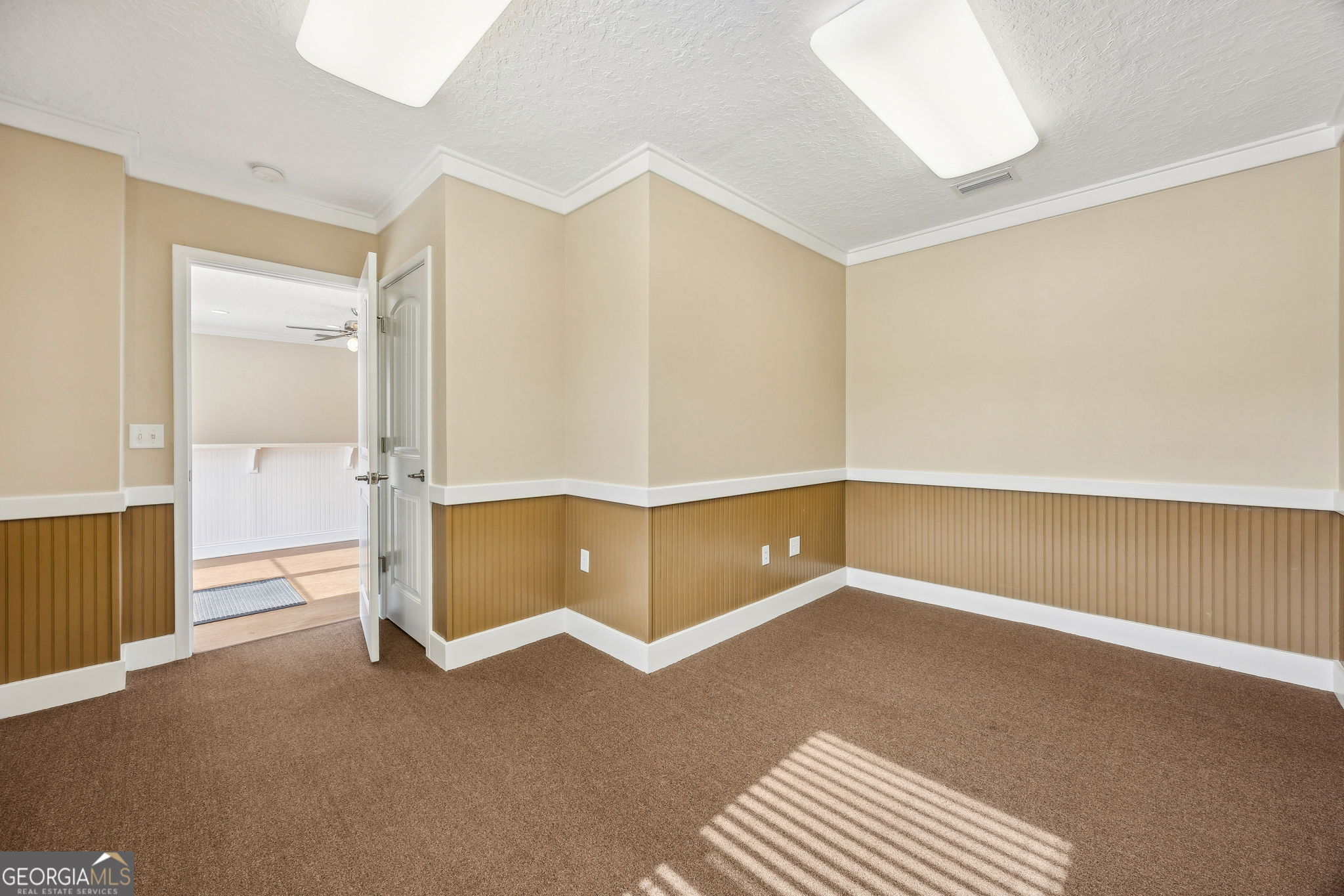 2110 Osborne Road Property Photo 26