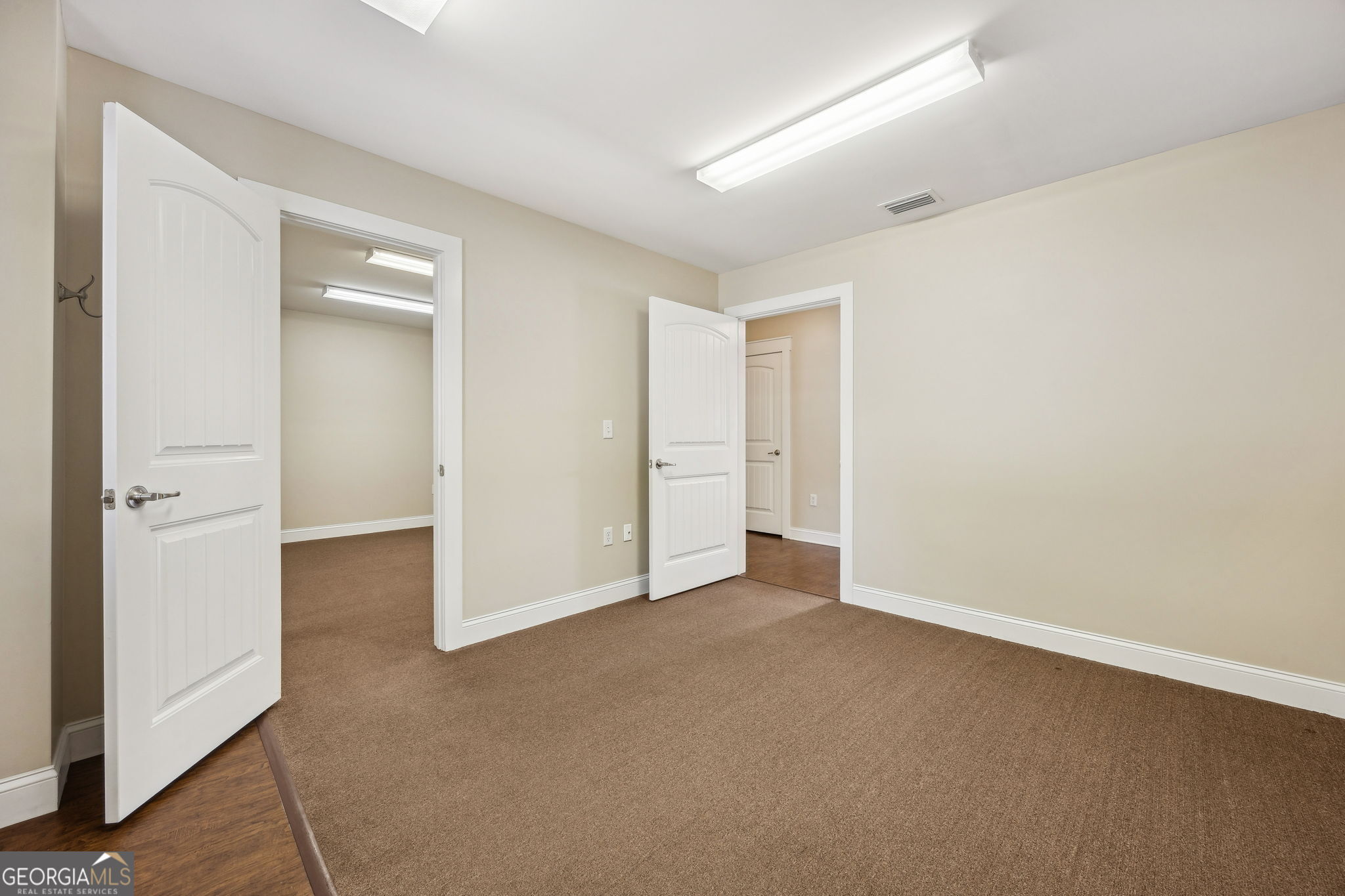 2110 Osborne Road Property Photo 34