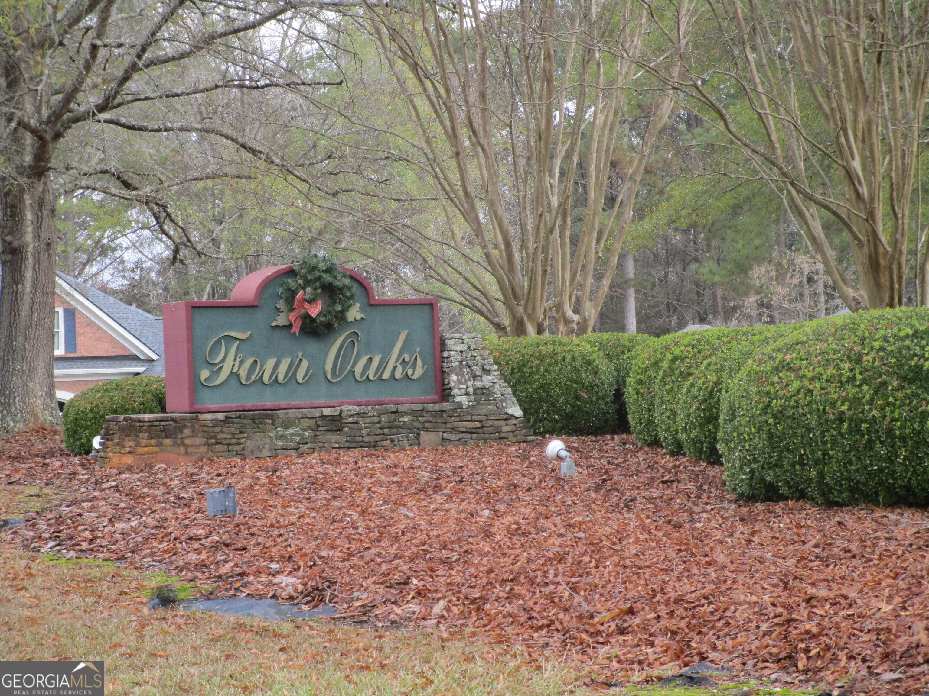 135 Four Oaks Drive Property Photo 2