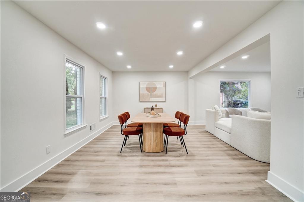 1414 Logan Circle Property Photo 3