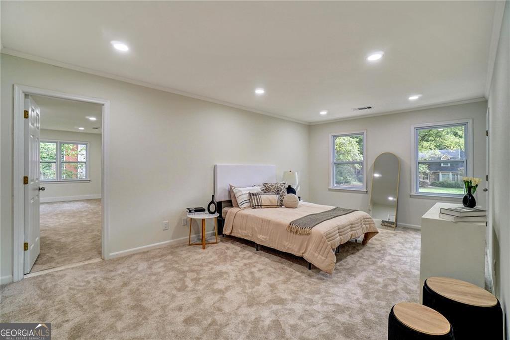 1414 Logan Circle Property Photo 9