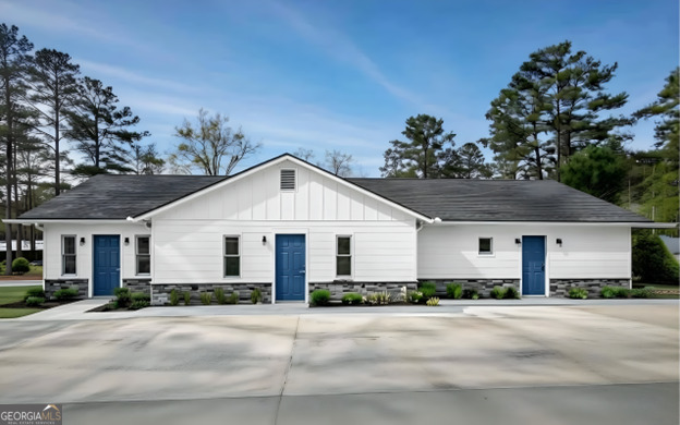 3017 Columbus Road Property Photo 1
