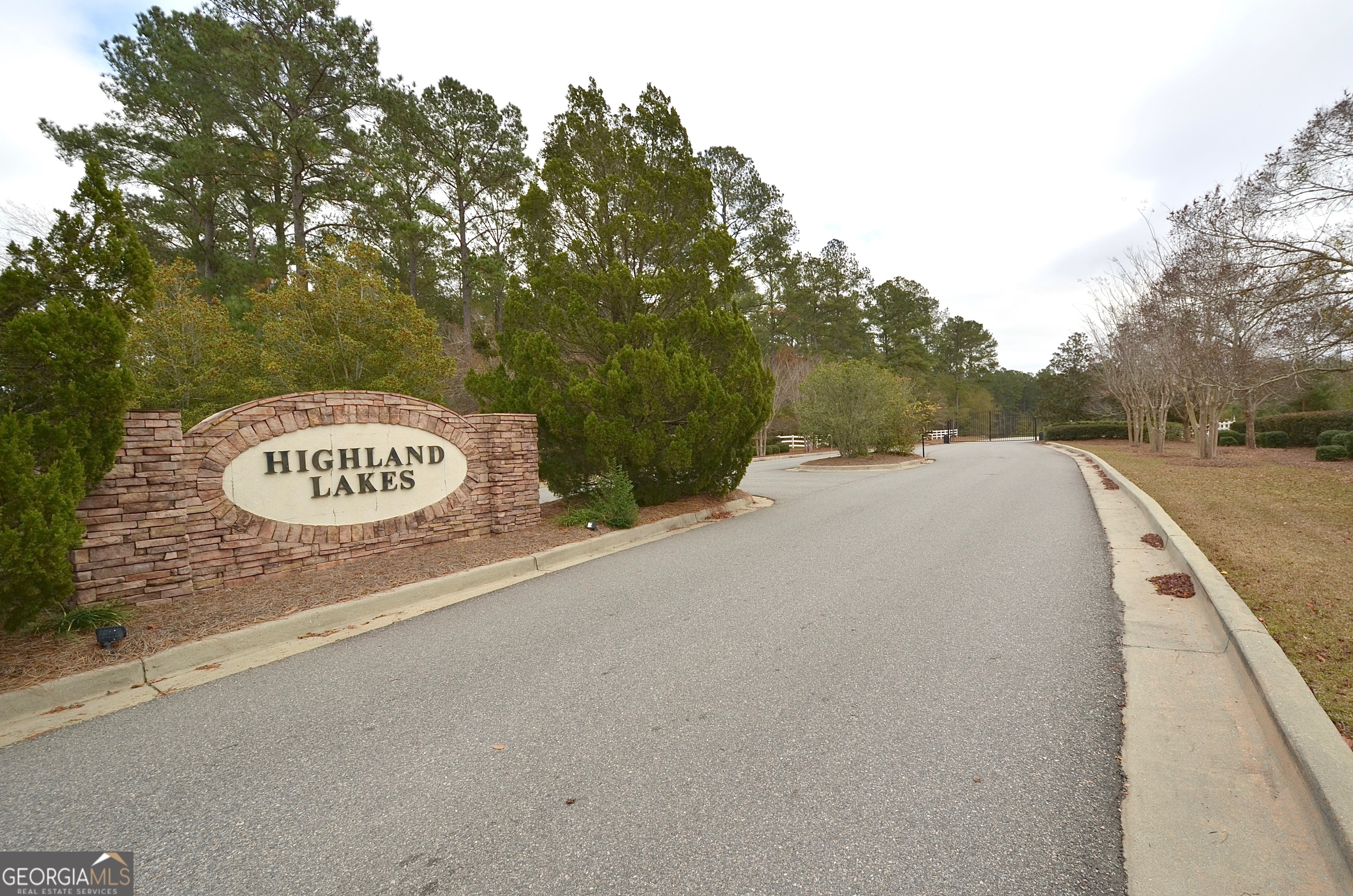 438 Highland Lakes Drive Property Photo 14
