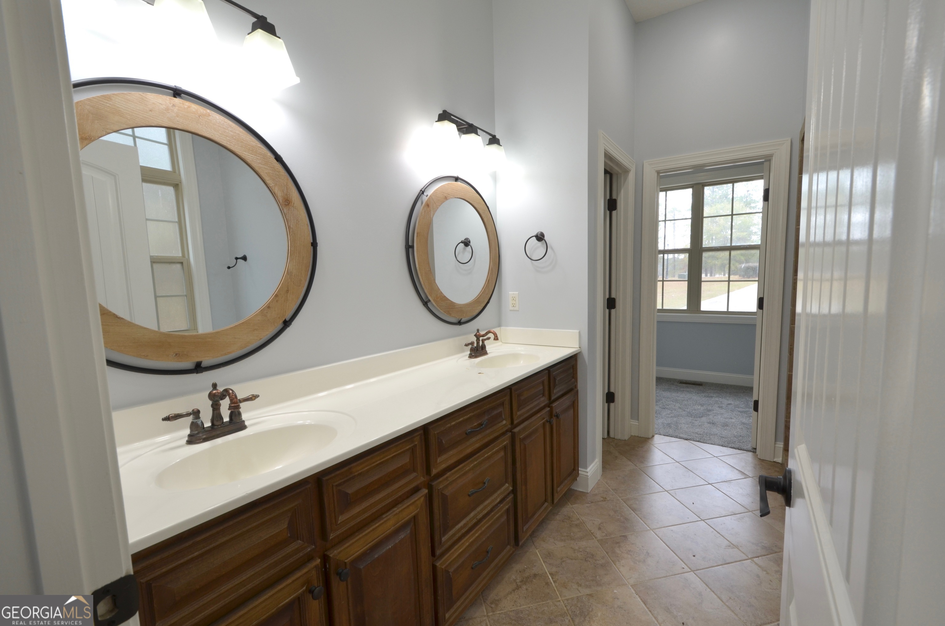 438 Highland Lakes Drive Property Photo 35