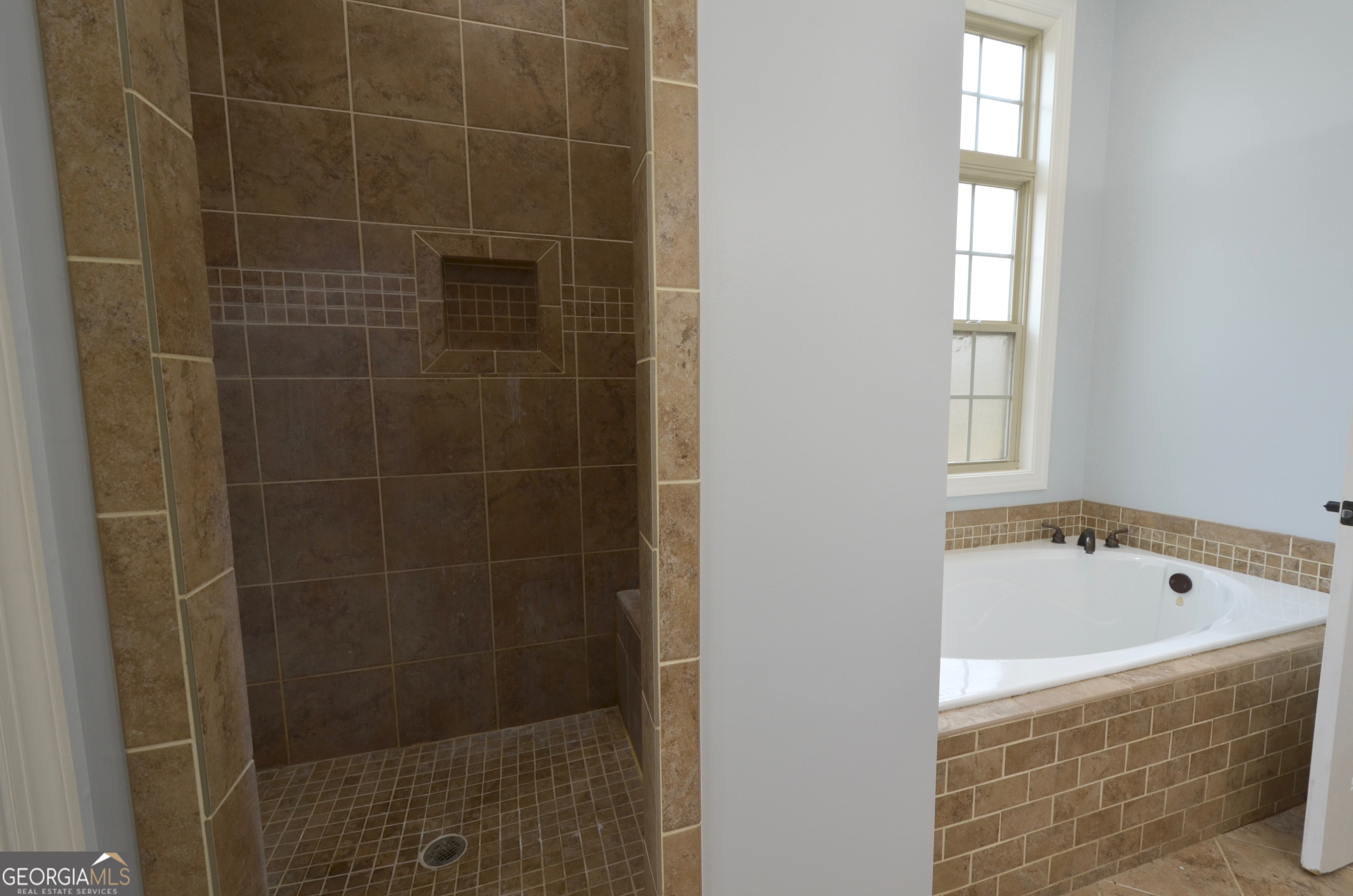 438 Highland Lakes Drive Property Photo 37