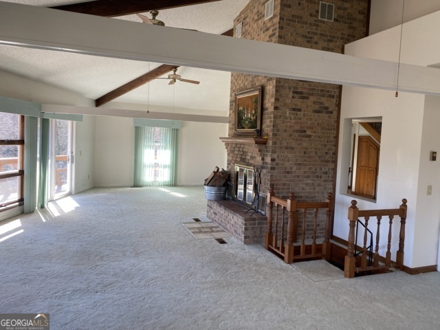 373 Western Way Property Photo 5
