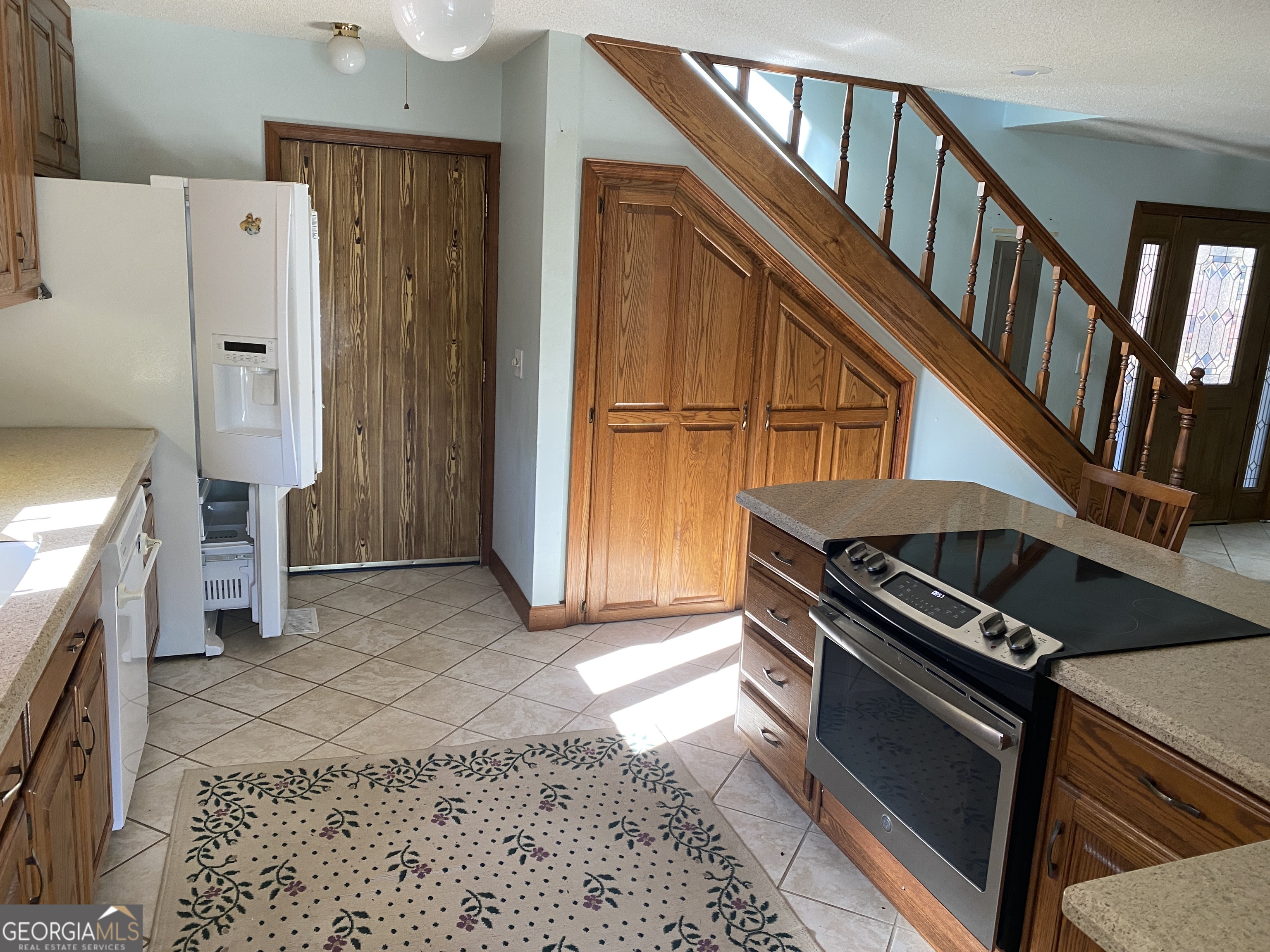 373 Western Way Property Photo 11