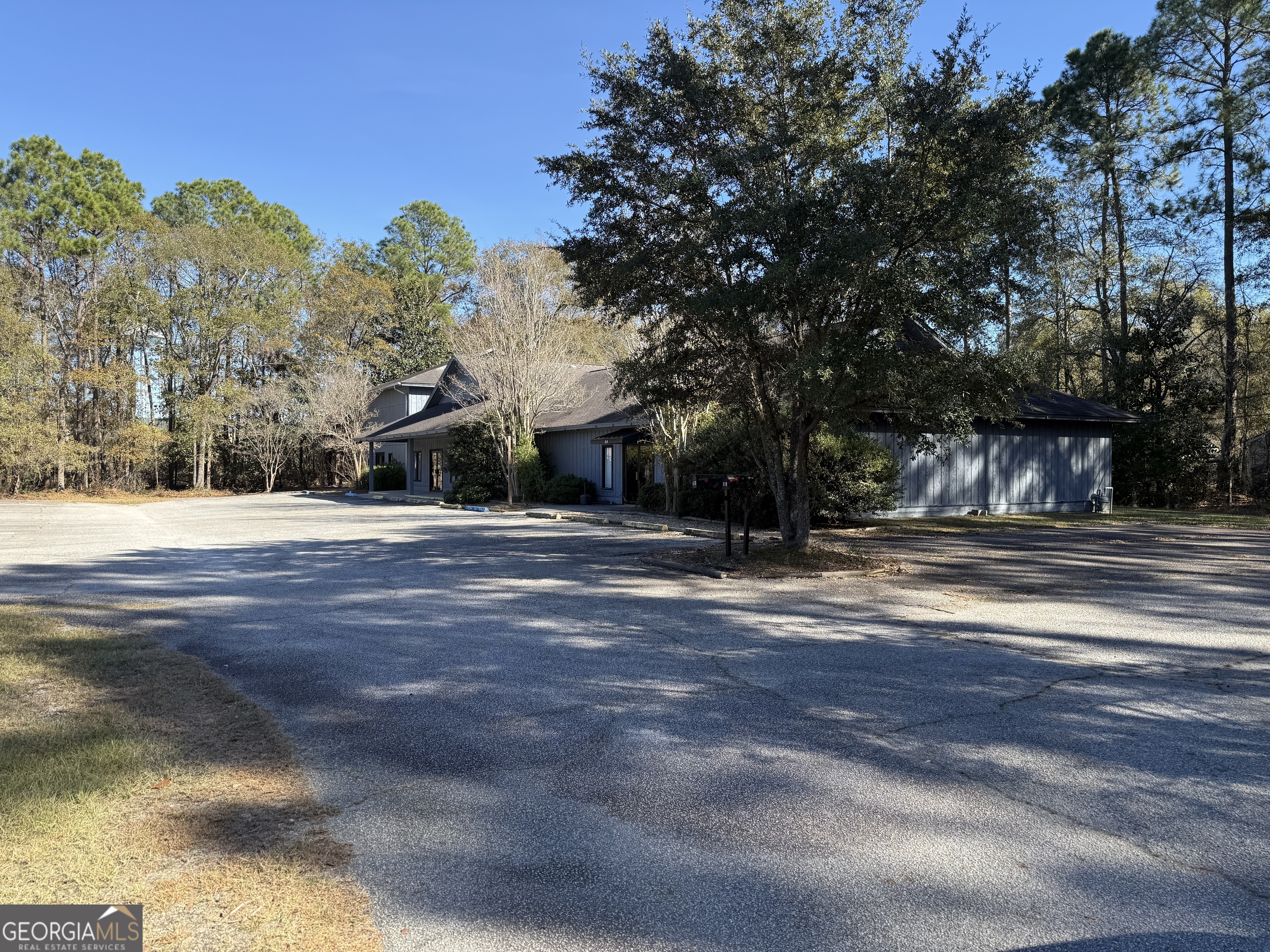 2 Ed Moore Court Property Photo 4